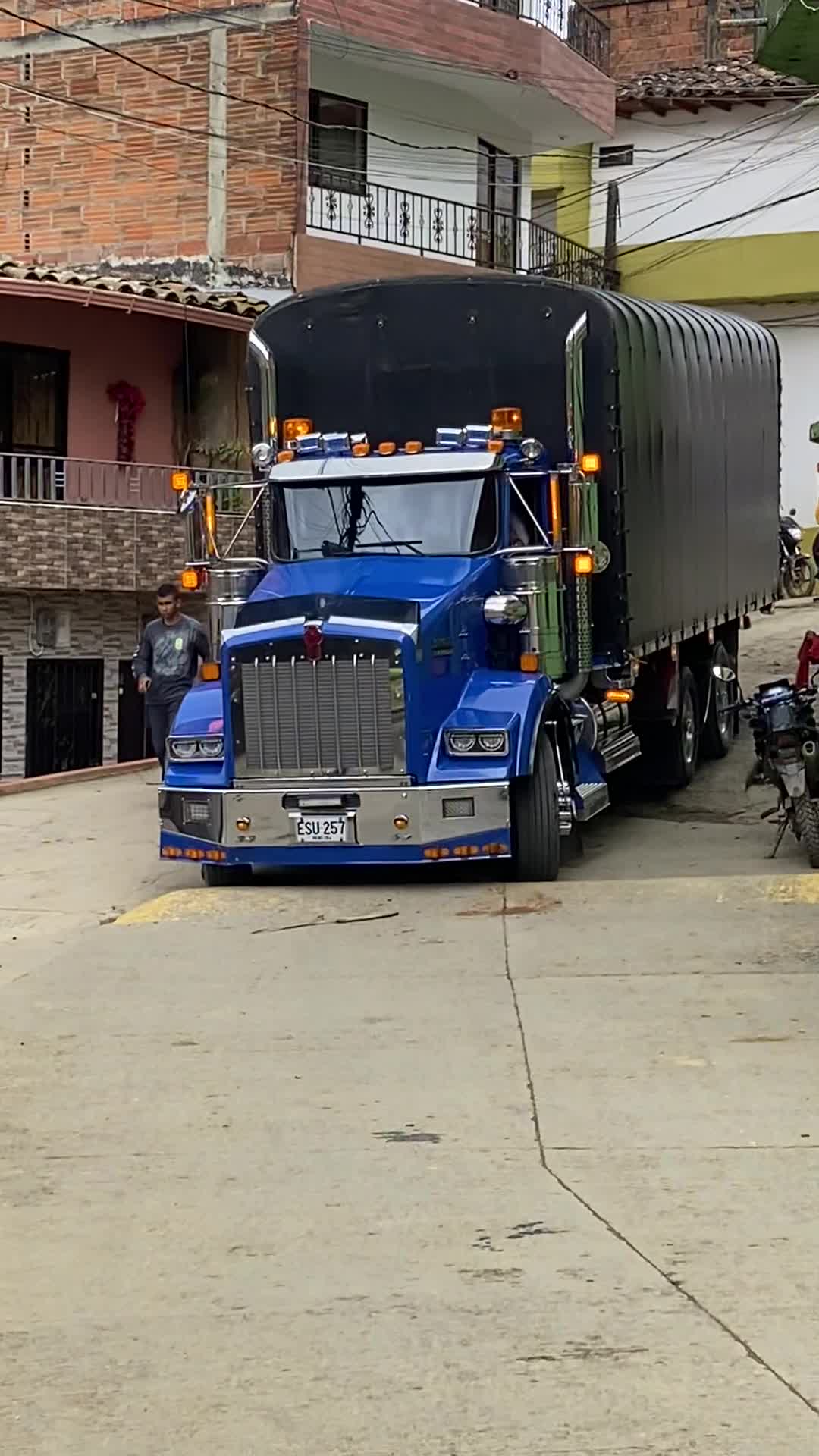 @๐๐colitas_truckss๐๐