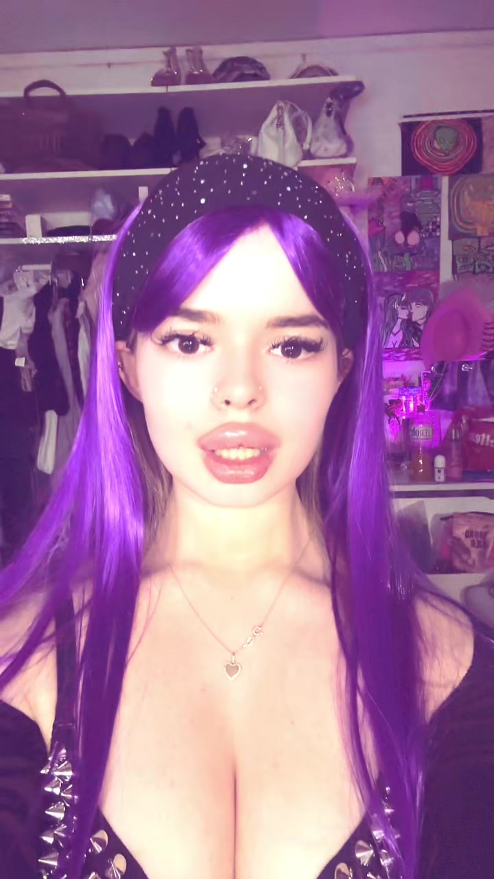 @selinahelene