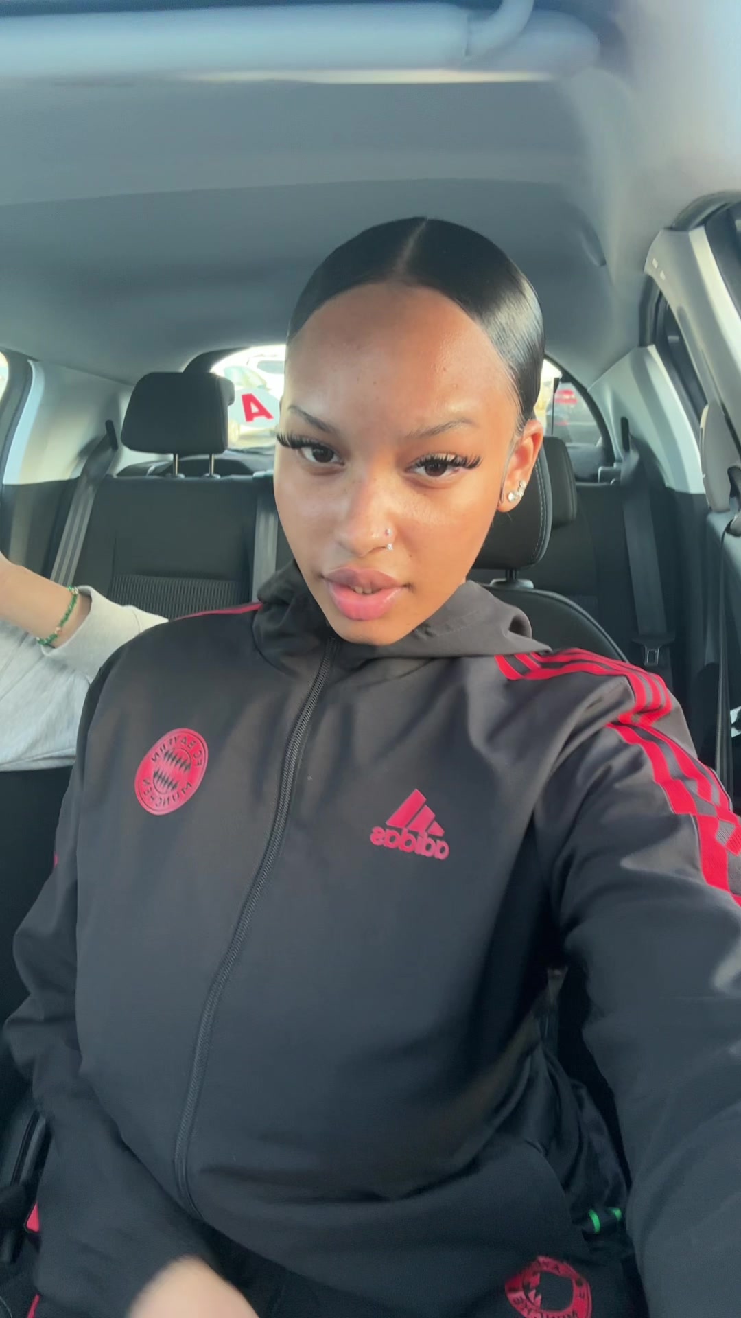 @𝐦𝐤🧸