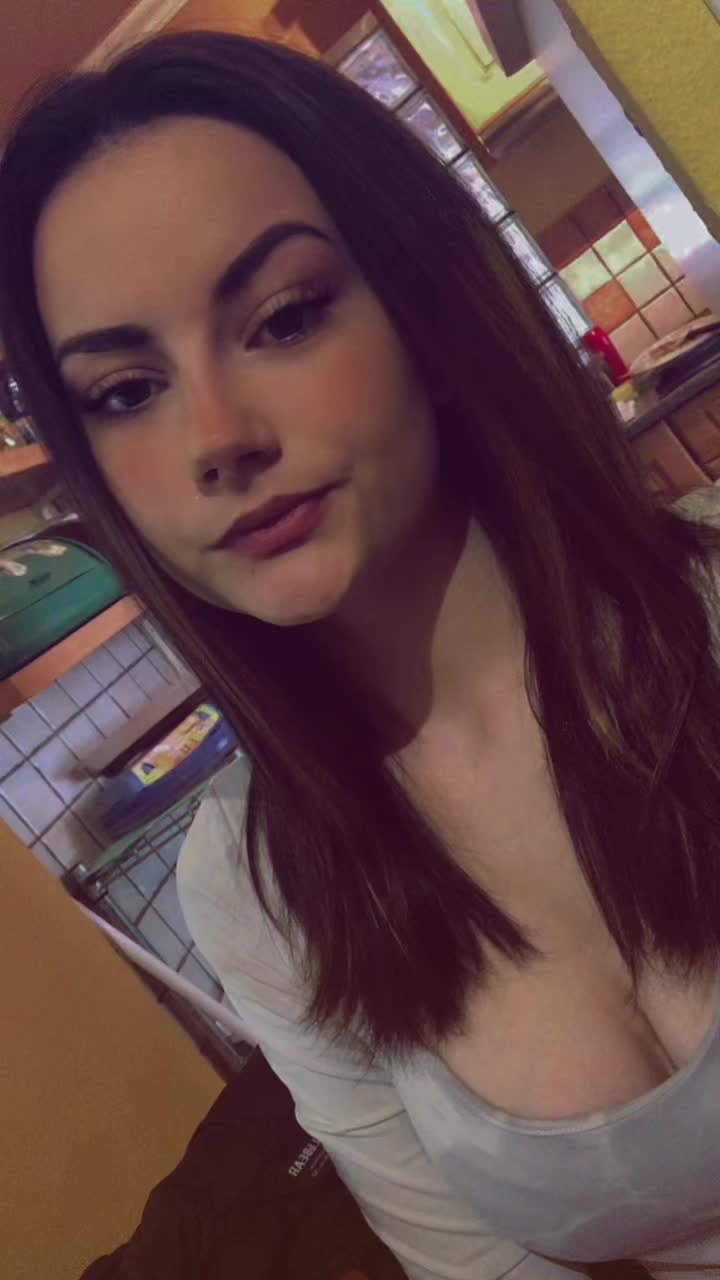 @🫂💋