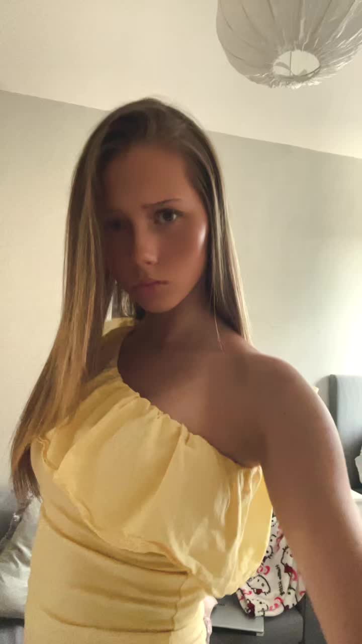 @𝒜𝓁𝒾𝒸ℯ💸