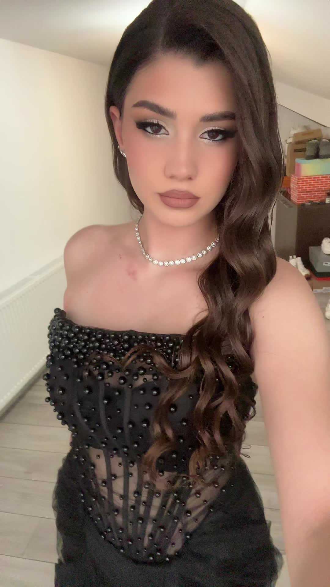 @daniela