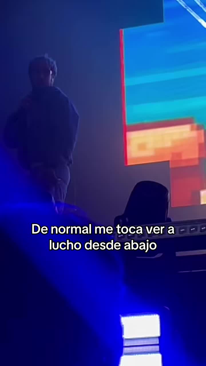 @✰