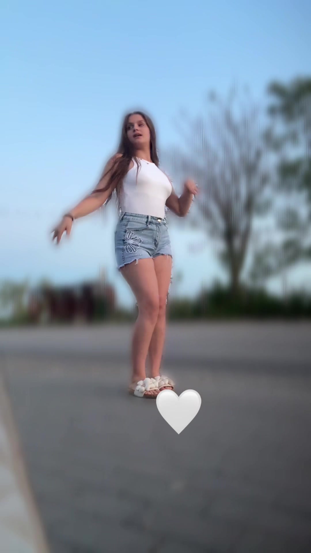 @𝑳𝒐𝒓𝒆𝒏 🤍