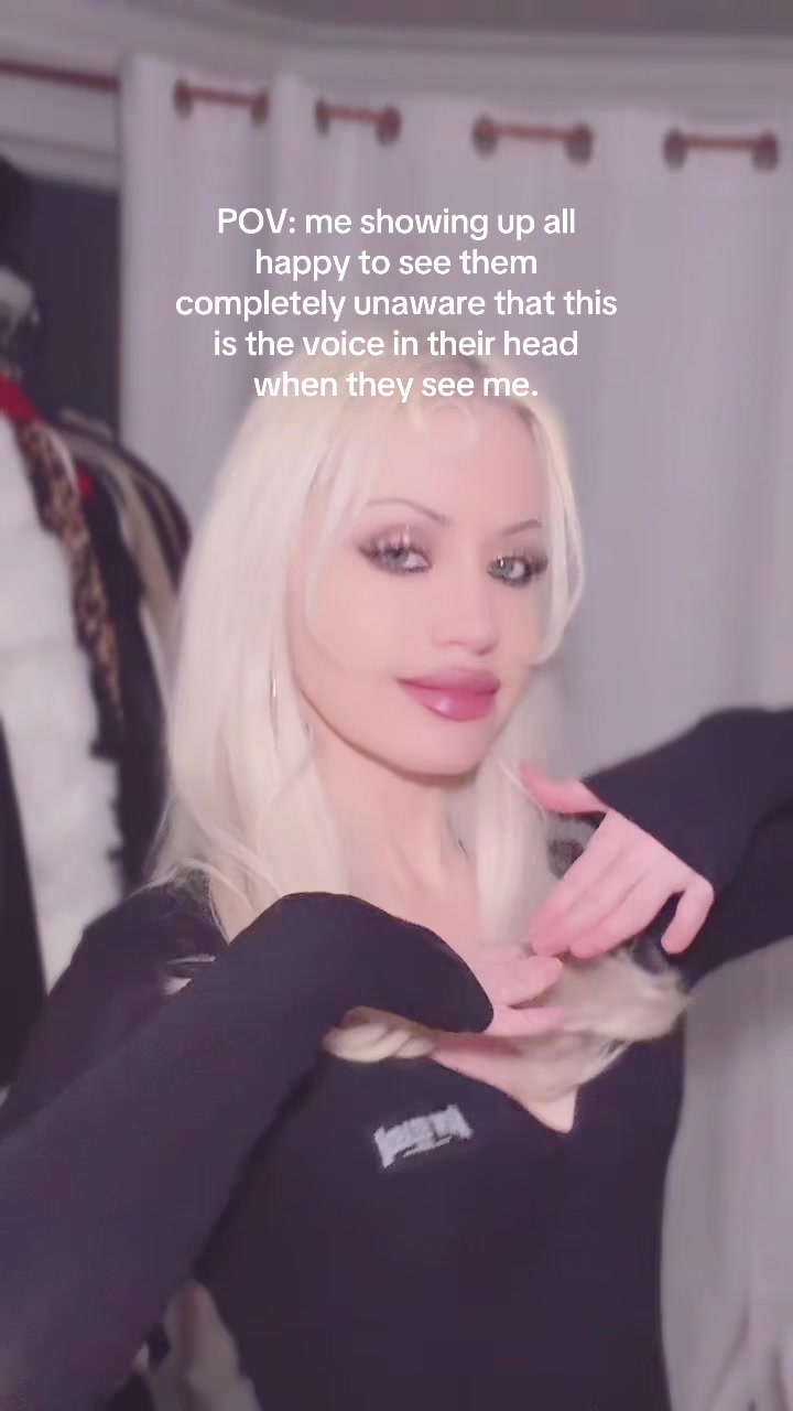 @Showgirlrara