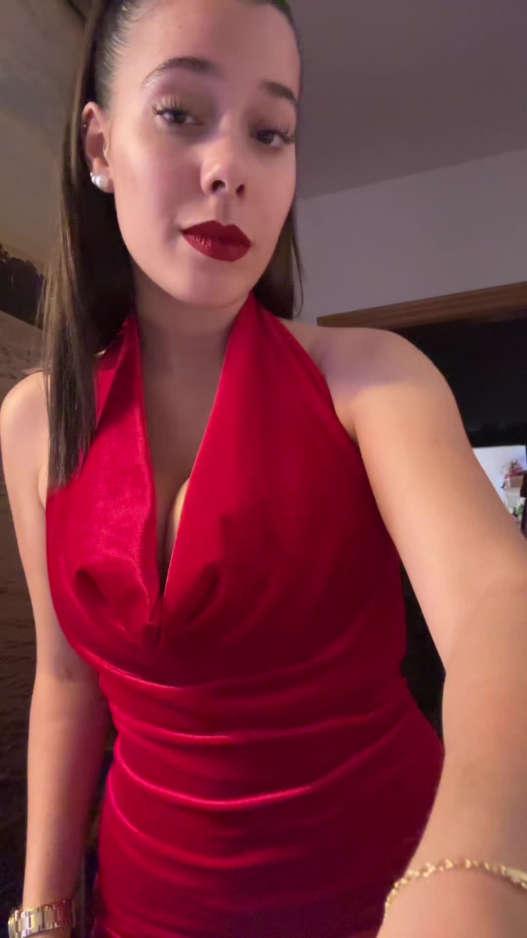@Sarita Seara👩🏽&zwj;❤️&zwj;💋&zwj;👩🏽