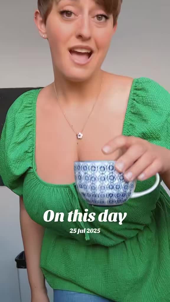 @TheLilPixie 💜