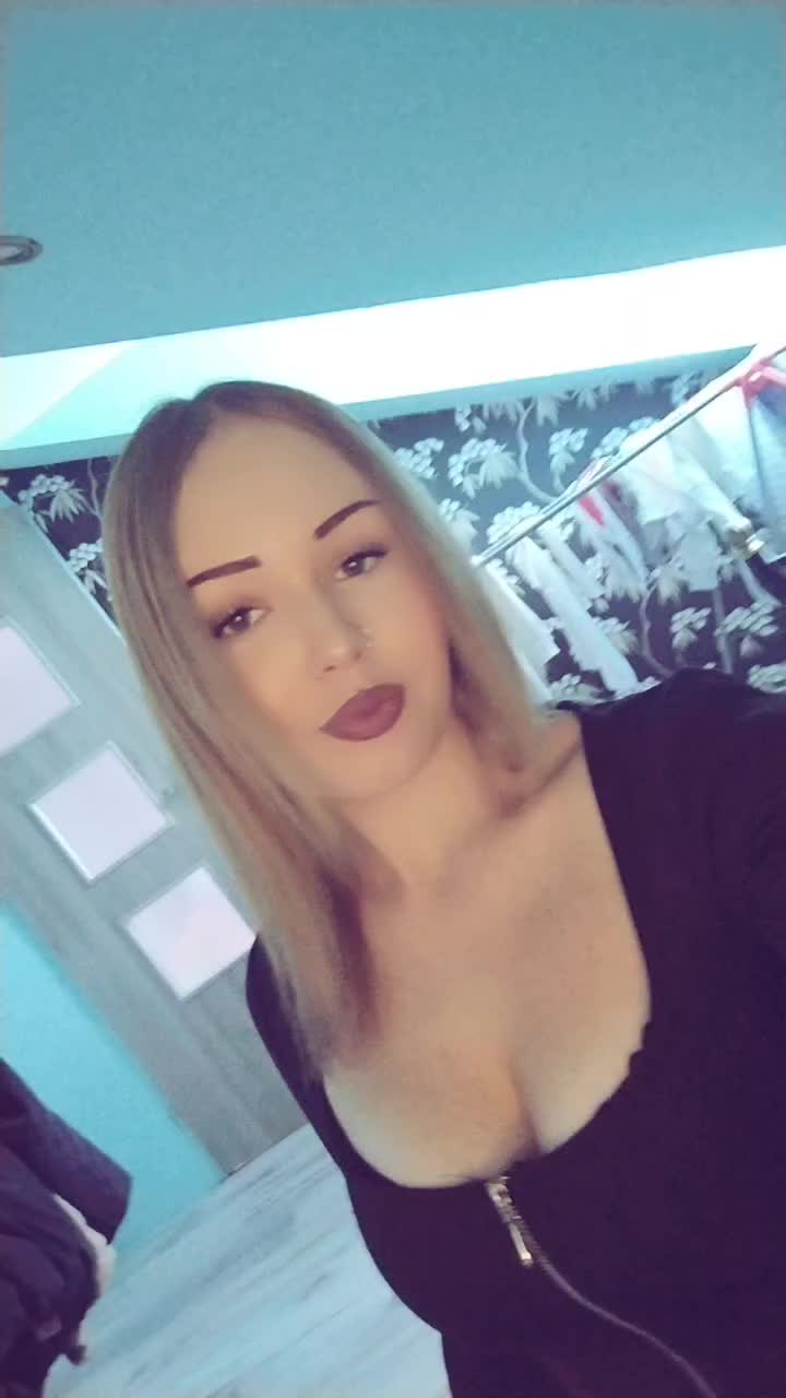 @Julcia _💋💋