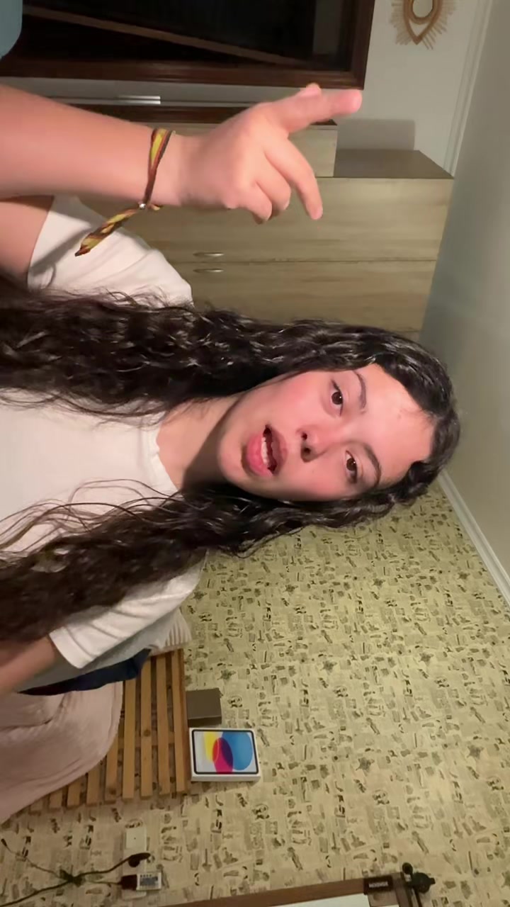 @𝐀𝐧𝐚𝐡𝐢