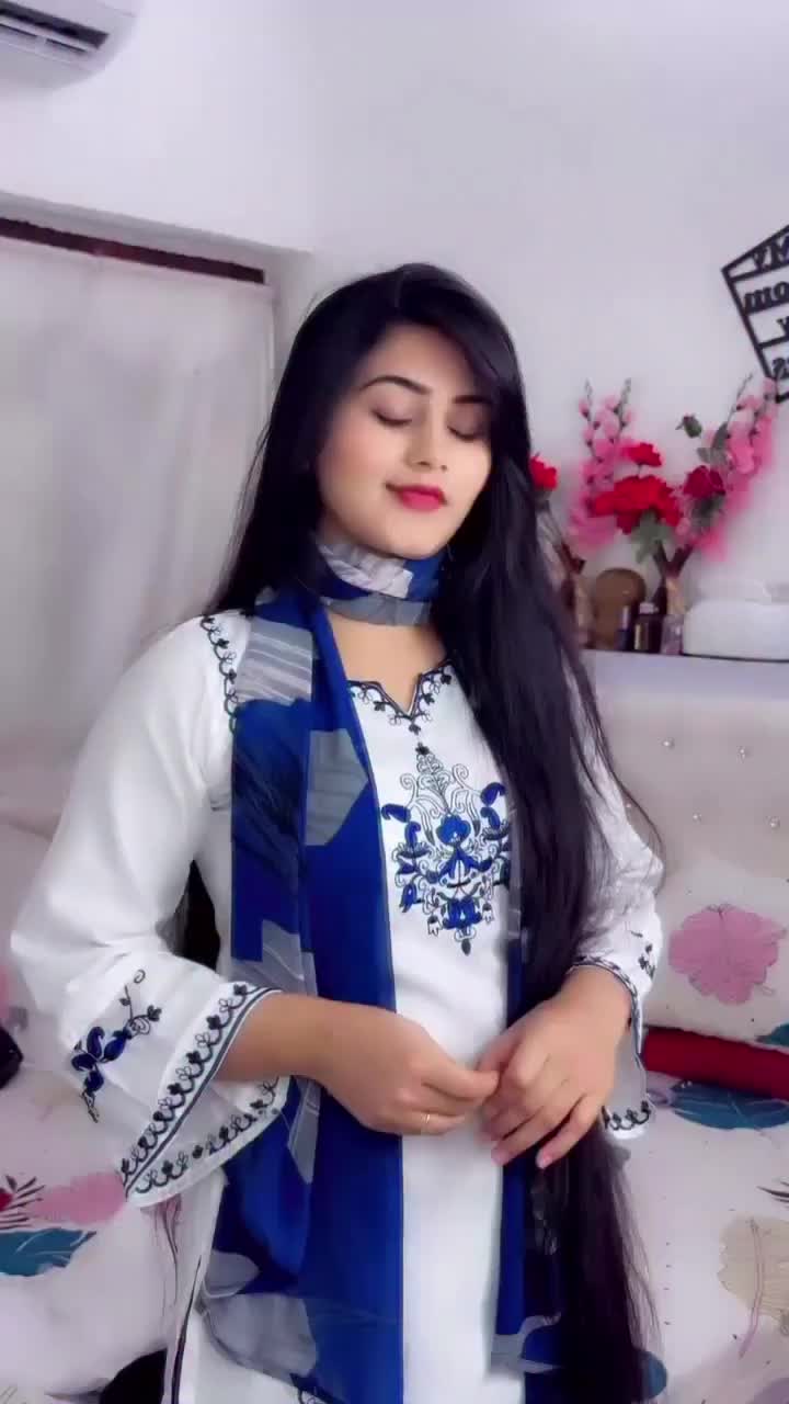 @𝐀𝐟𝐬𝐡𝐚 𝐑𝐨𝐬𝐡𝐚𝐧 🇵🇰