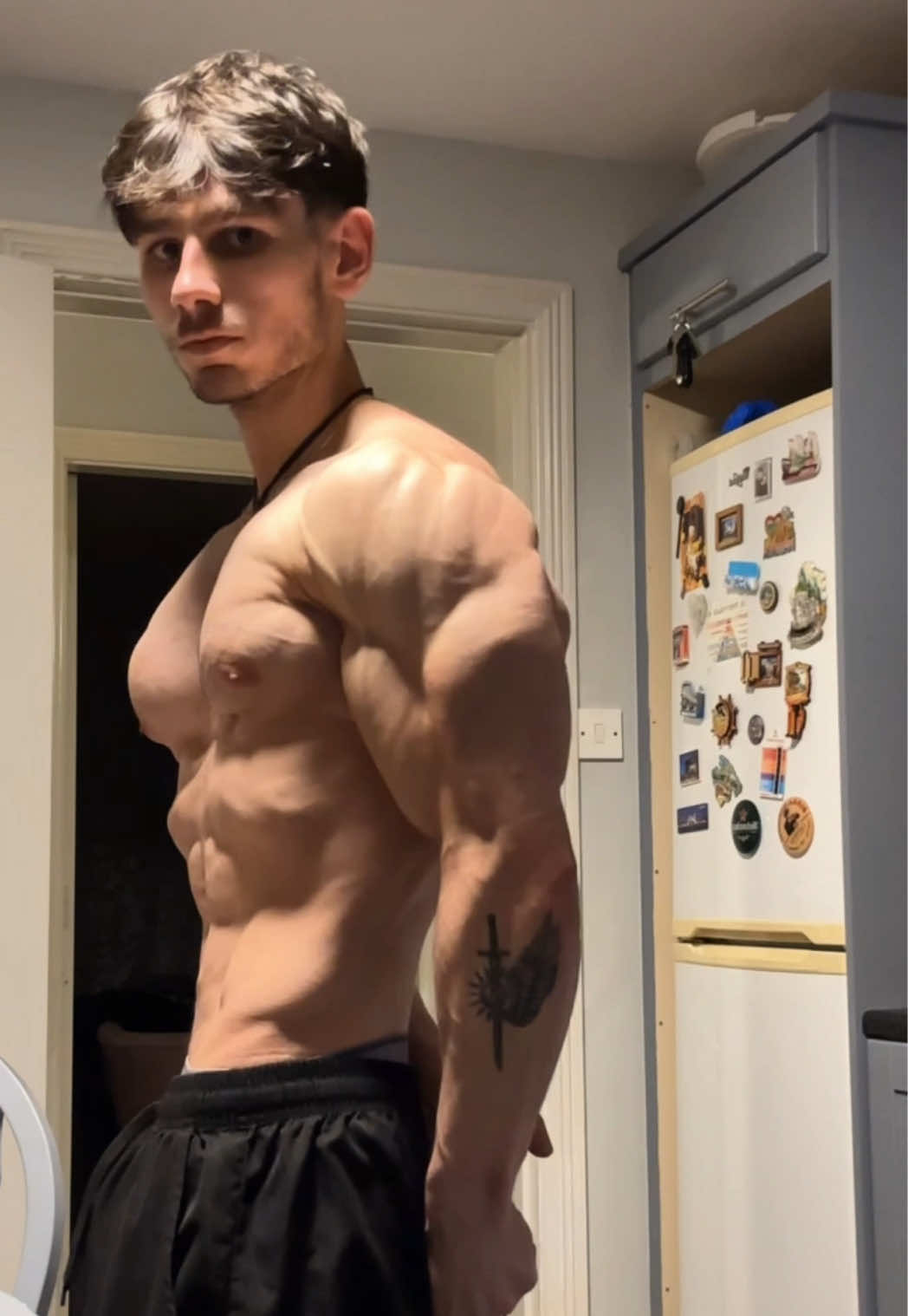 @DY