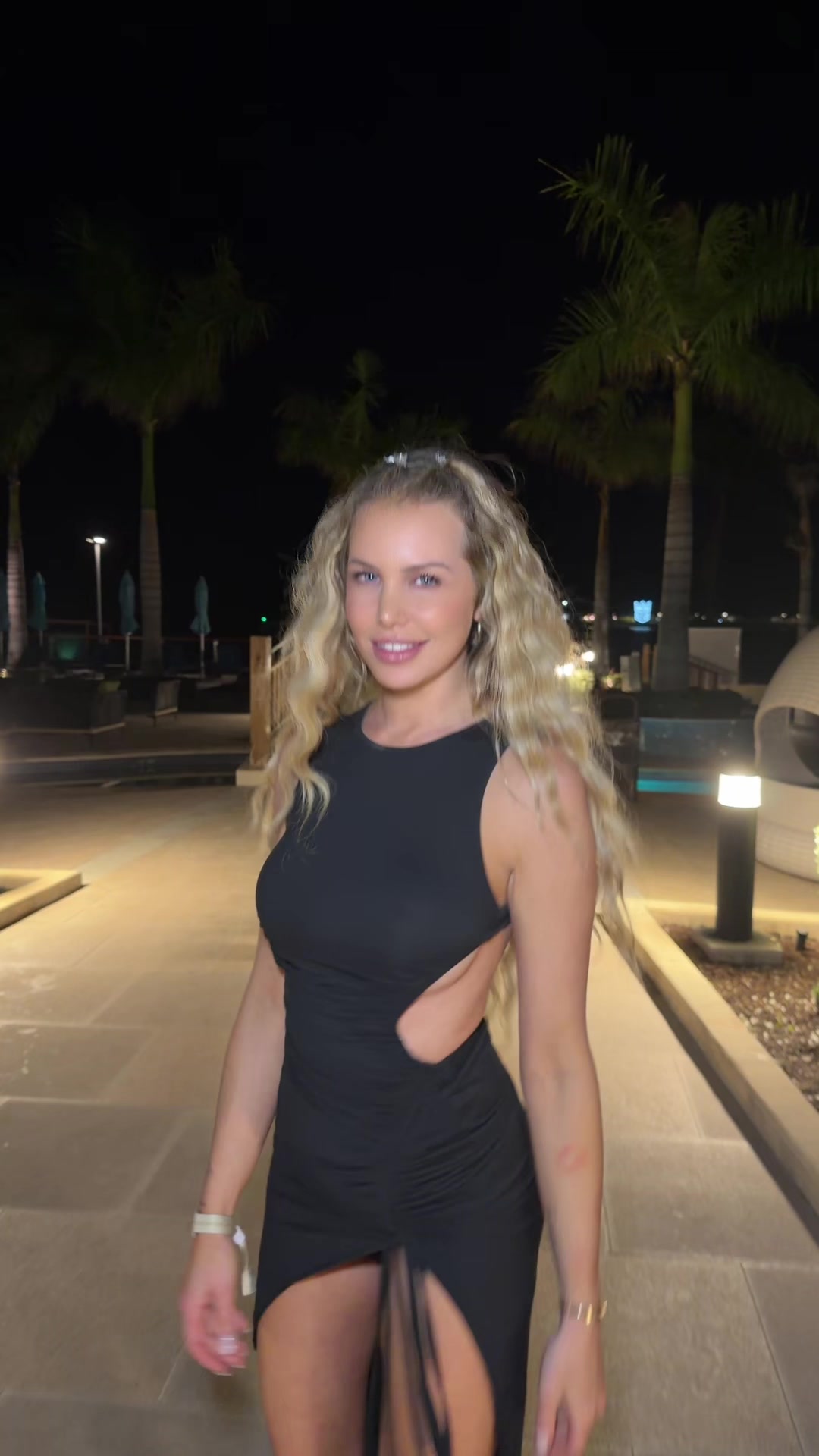 @ADIXIA