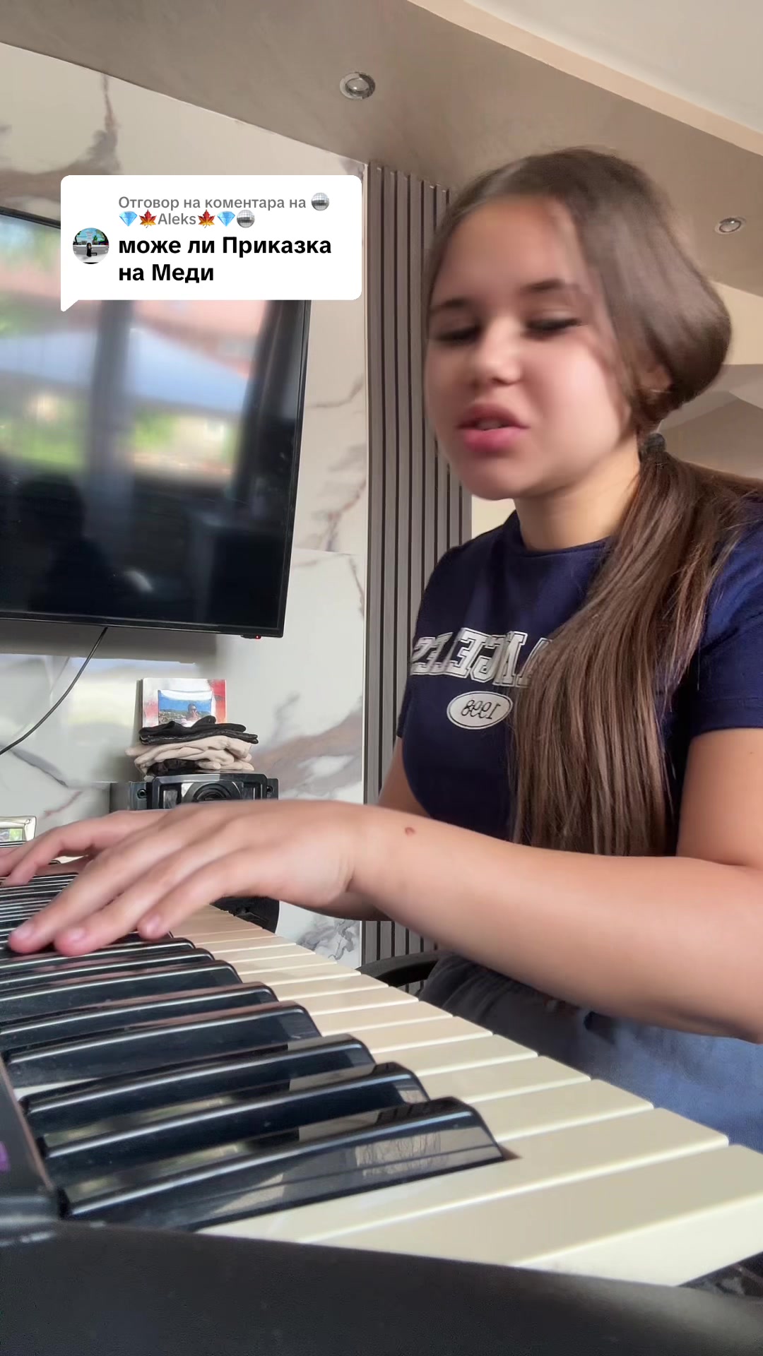 @_petrowaax_