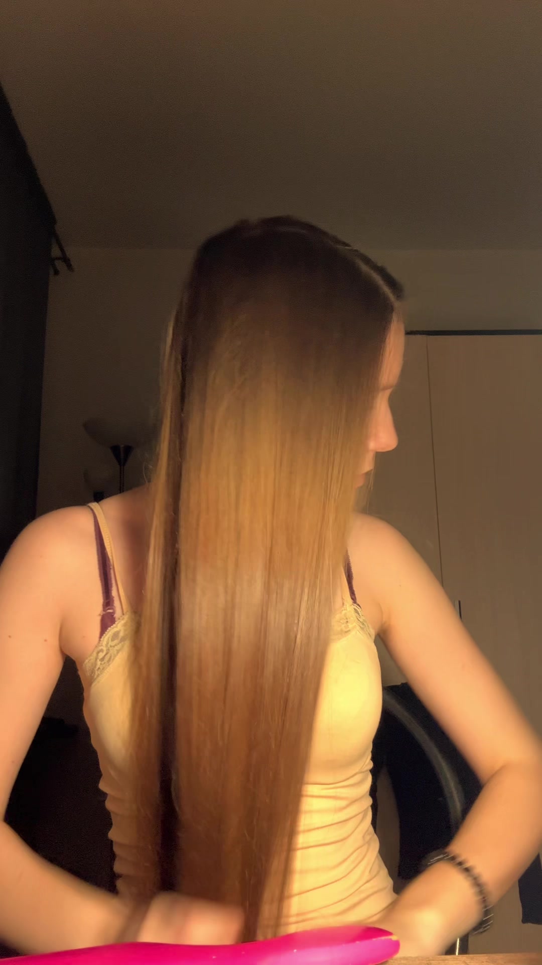 @яника