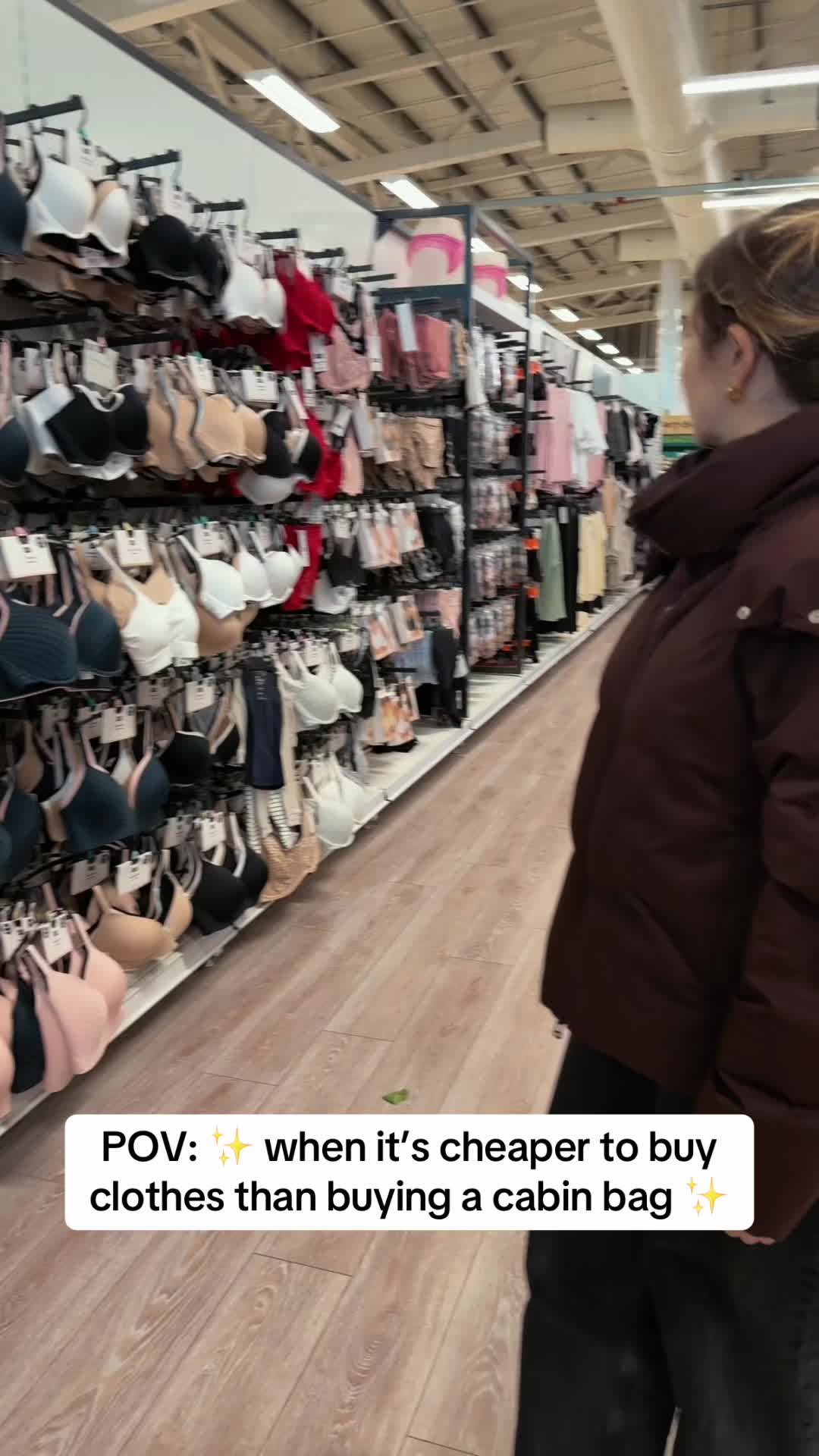 @lisaaekelly