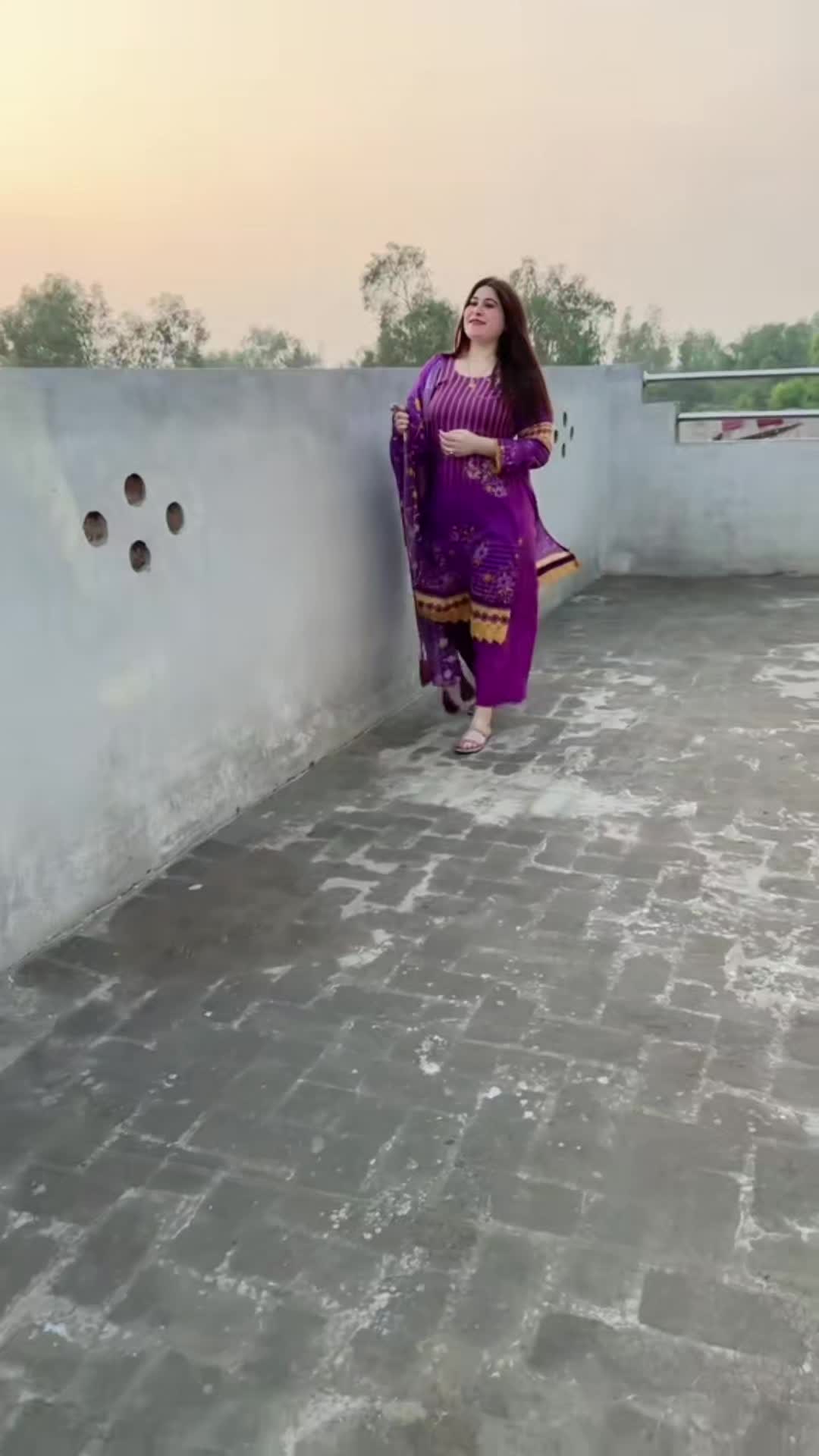 @𝐅𝐚𝐫𝐰𝐚 𝐪𝐮𝐞𝐞𝐧