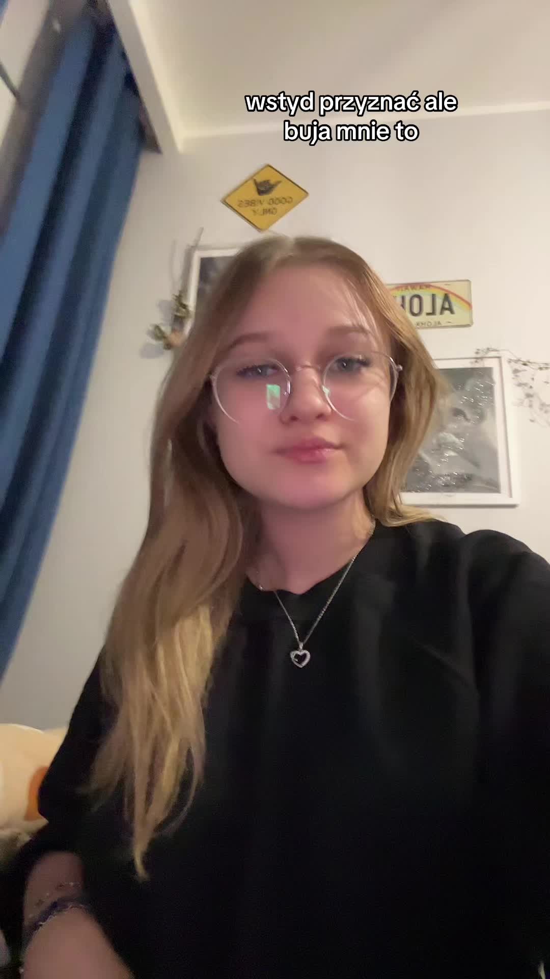 @AiluJ <3