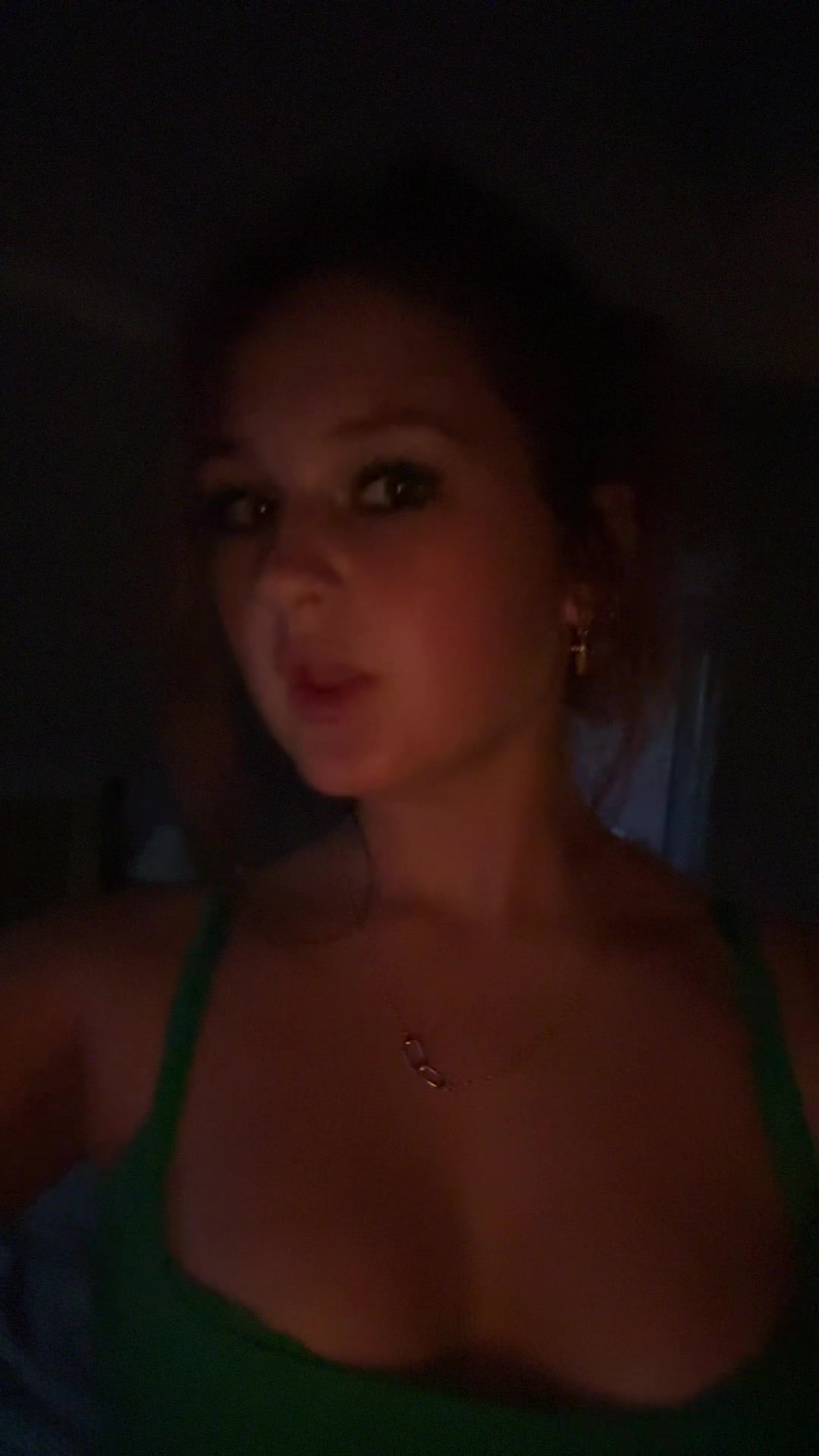 @EdenD33zNut5
