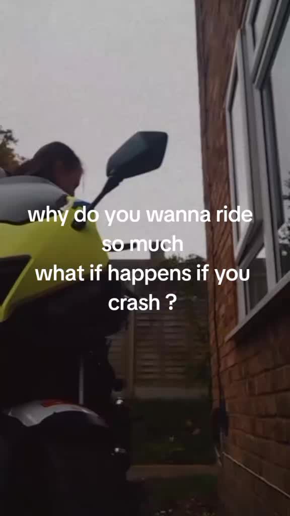 @chloe warne