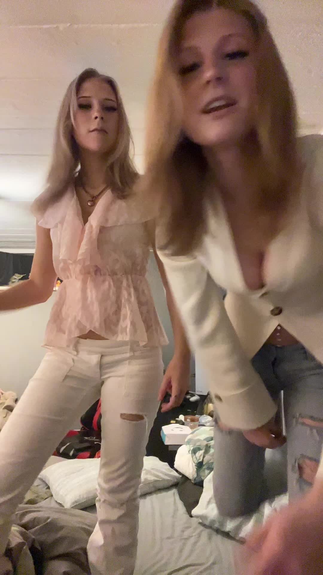 @Ebba Páris🦭🦭