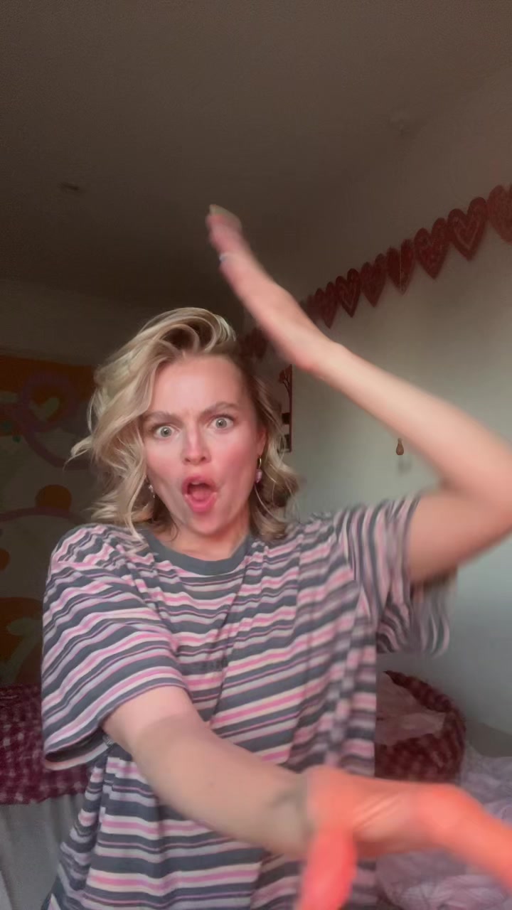 @elespreck