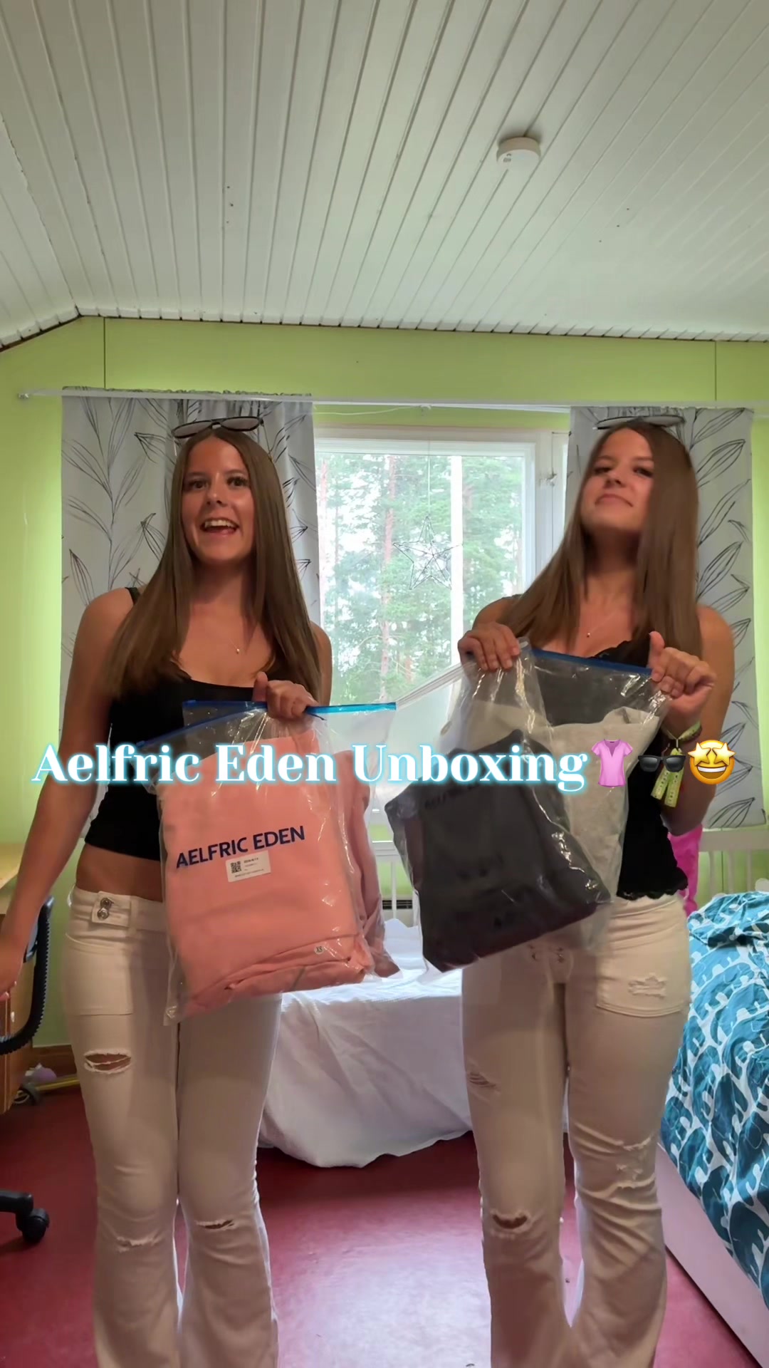 @Ella & Helmi