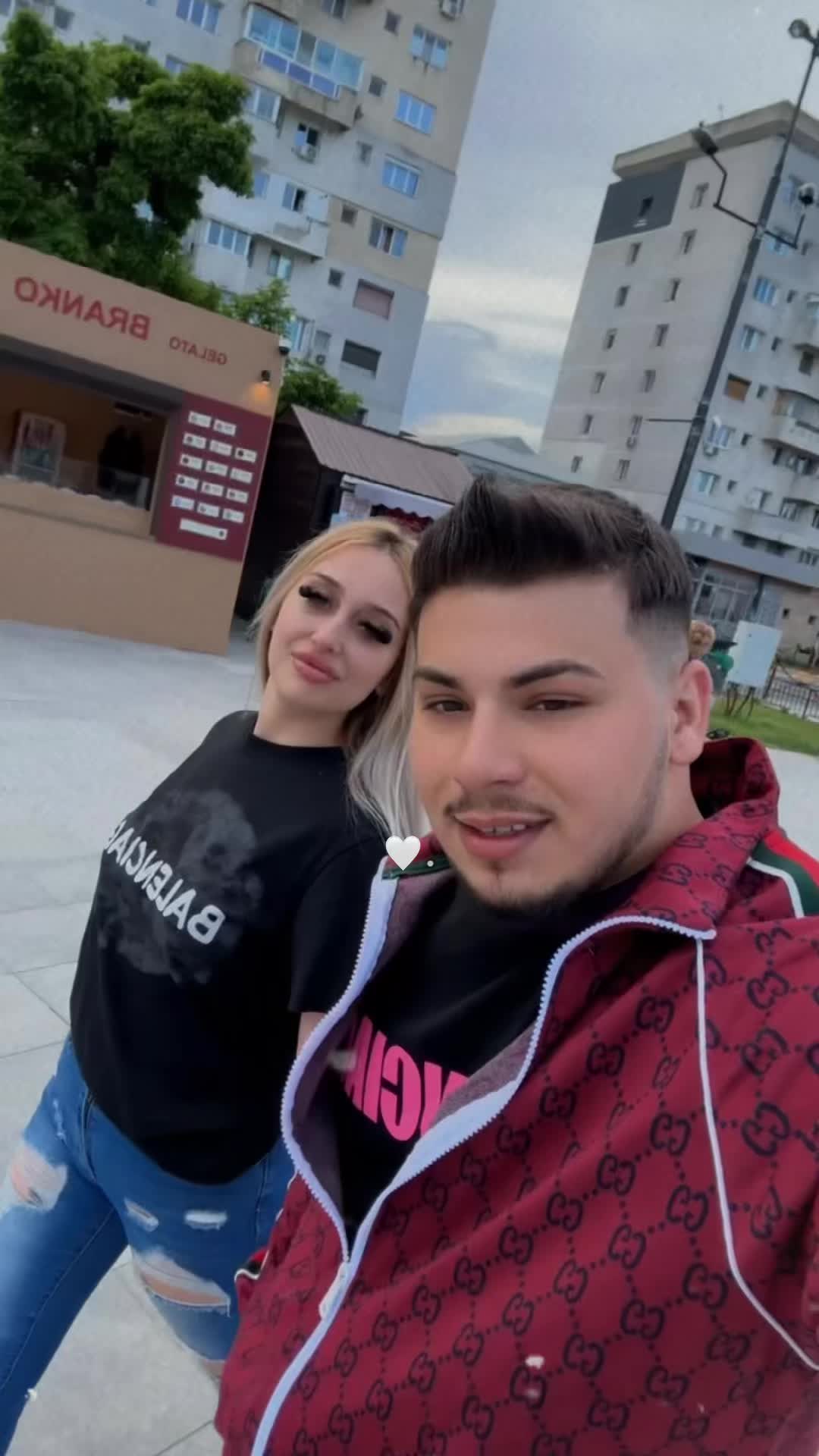 @C💫