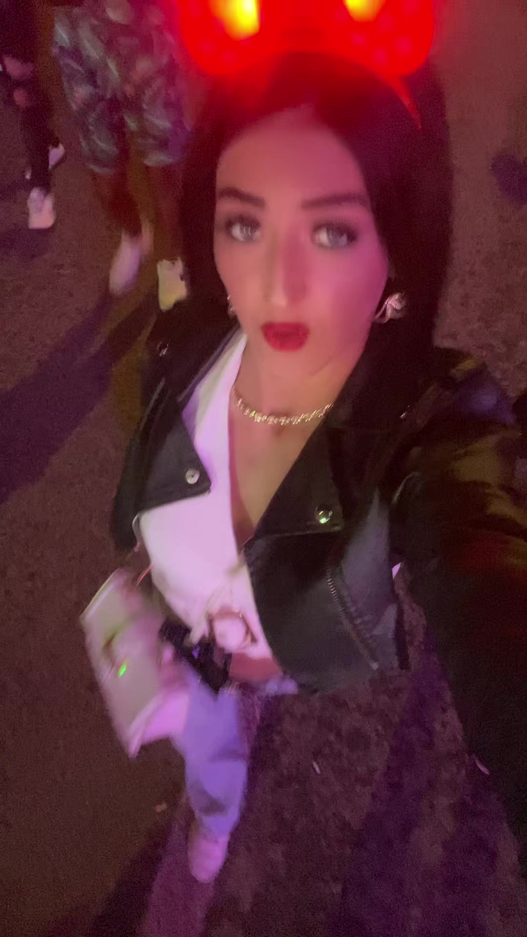 @V A N Y💋
