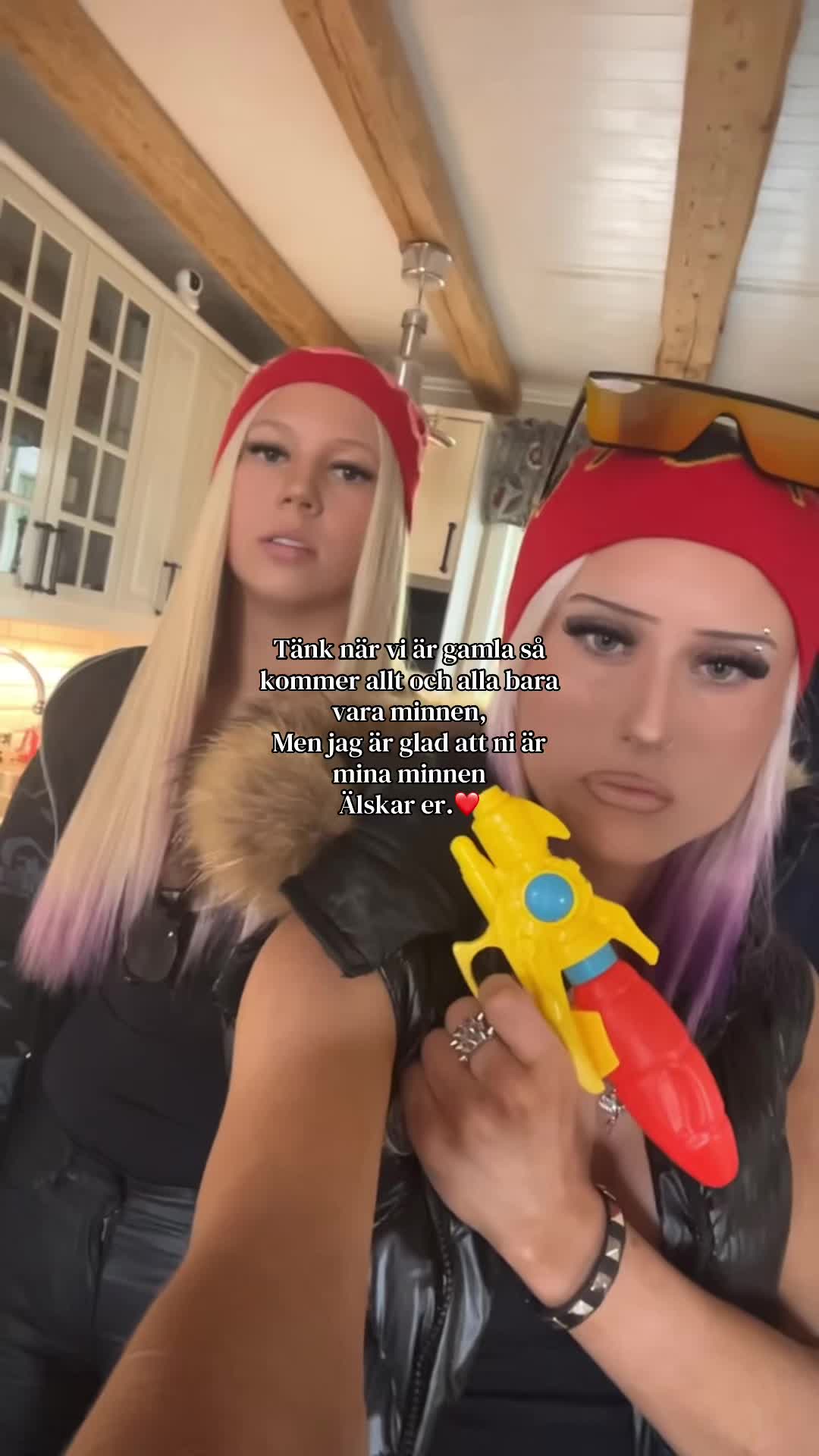 @T&ouml;rnrosa
