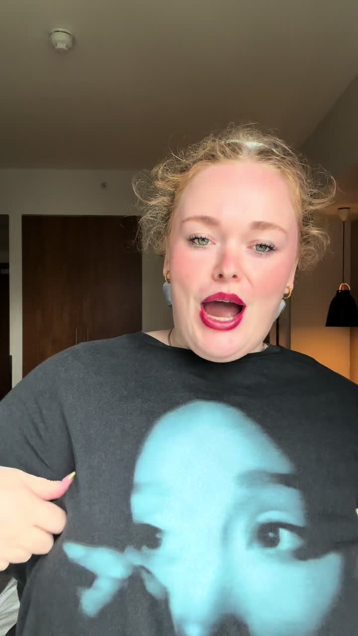 @elladonnelly_xo
