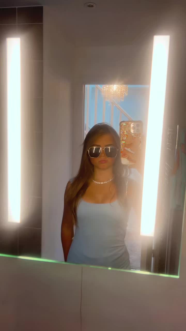 @𝐁𝐫𝐨𝐨𝐤𝐞🍒🪩