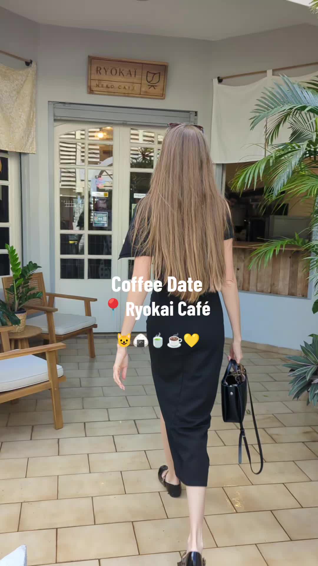 @CharlotteAuSoleil