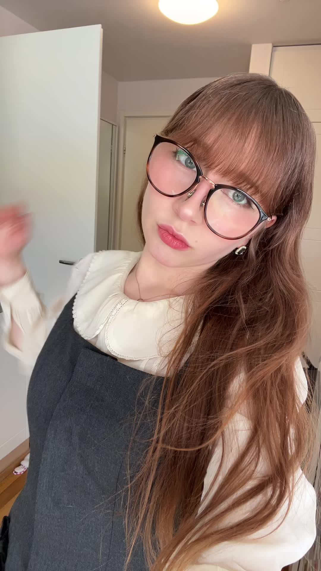 @Ella