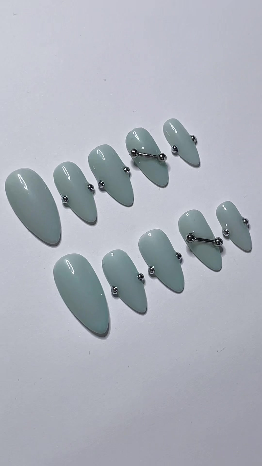 @archivewrlnailz