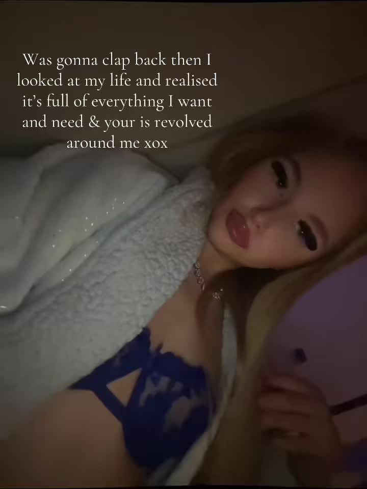 @Holly👑