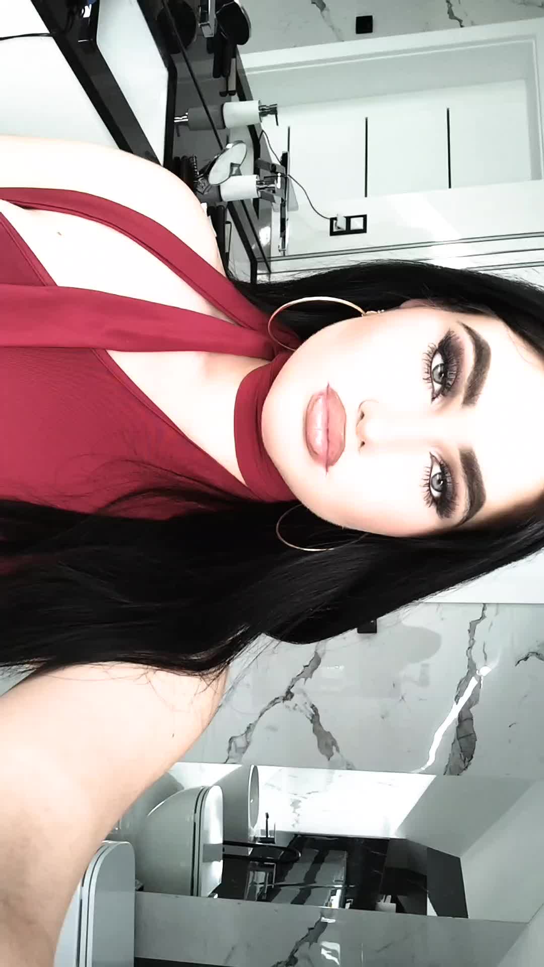 @majkaakrynska
