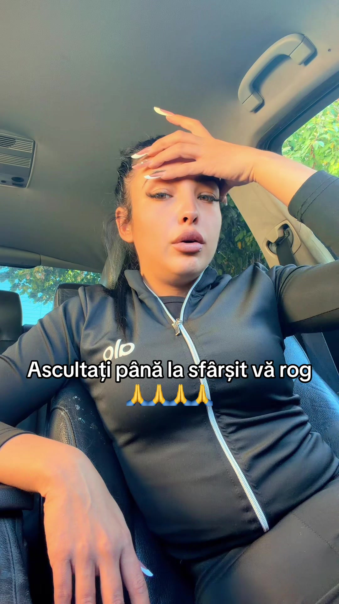 @AdrianaNica