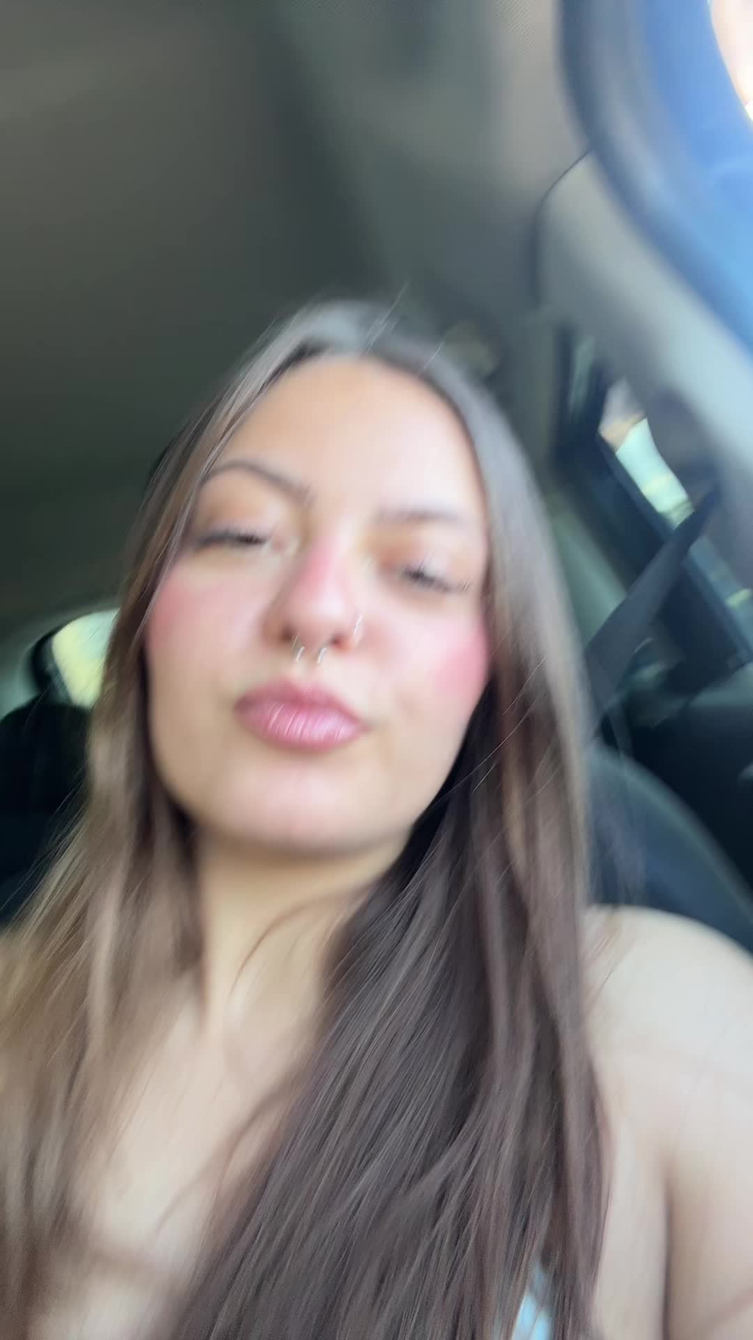 @mirellaki