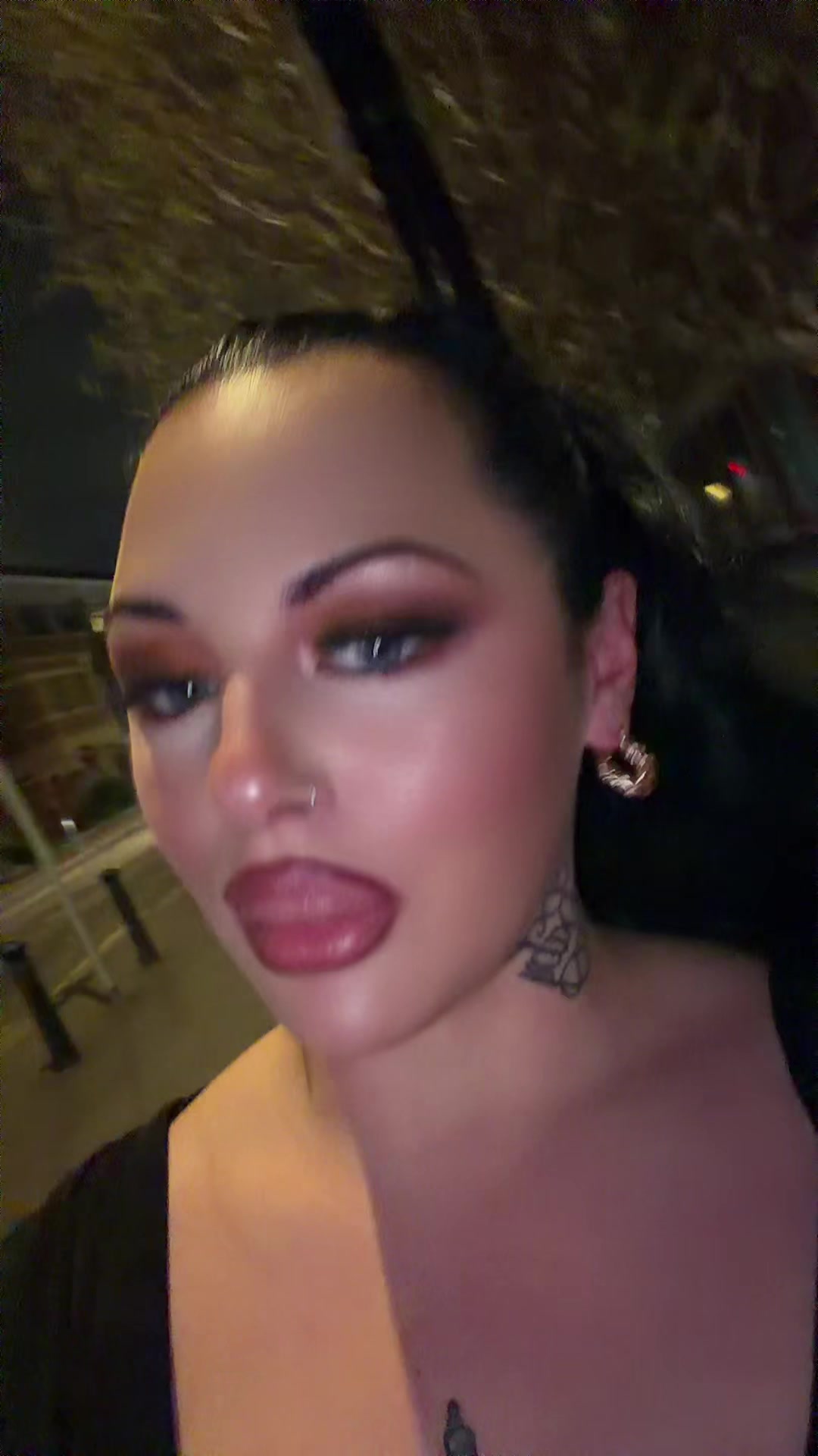 @Nadee444