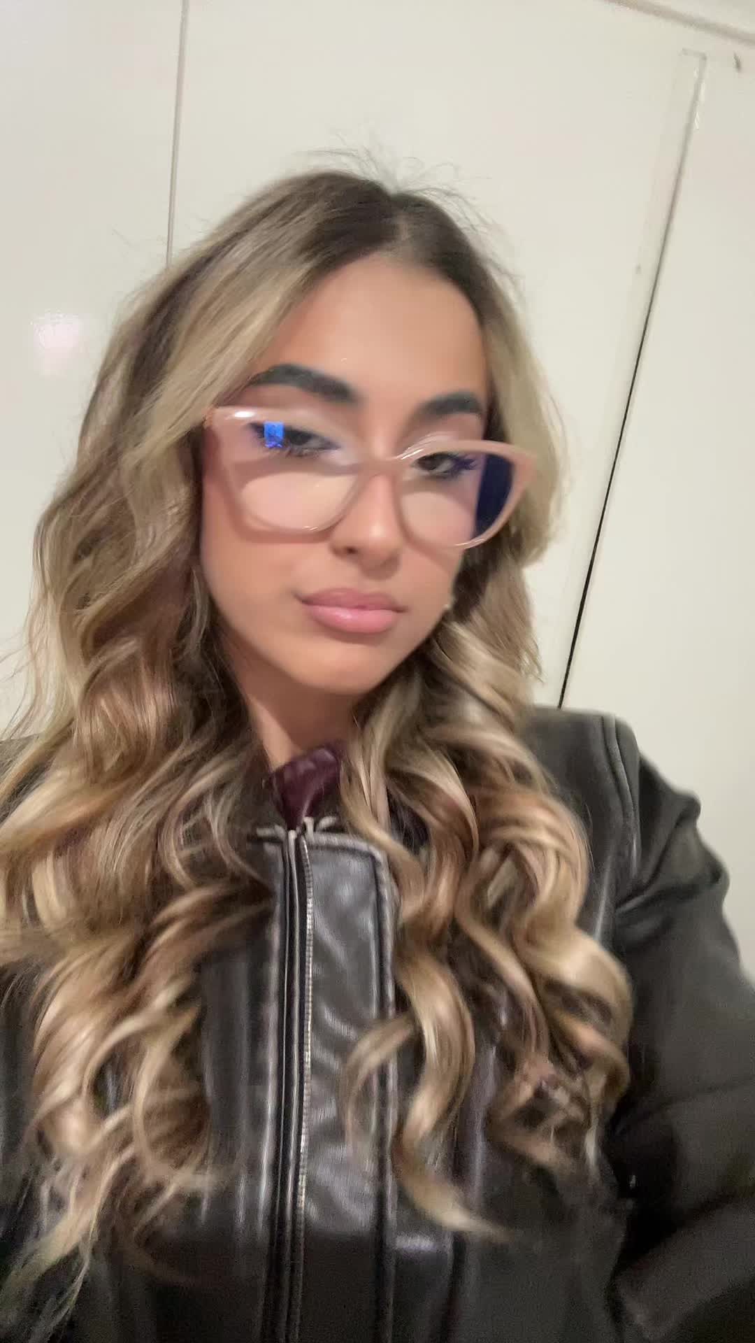 @BIΛ