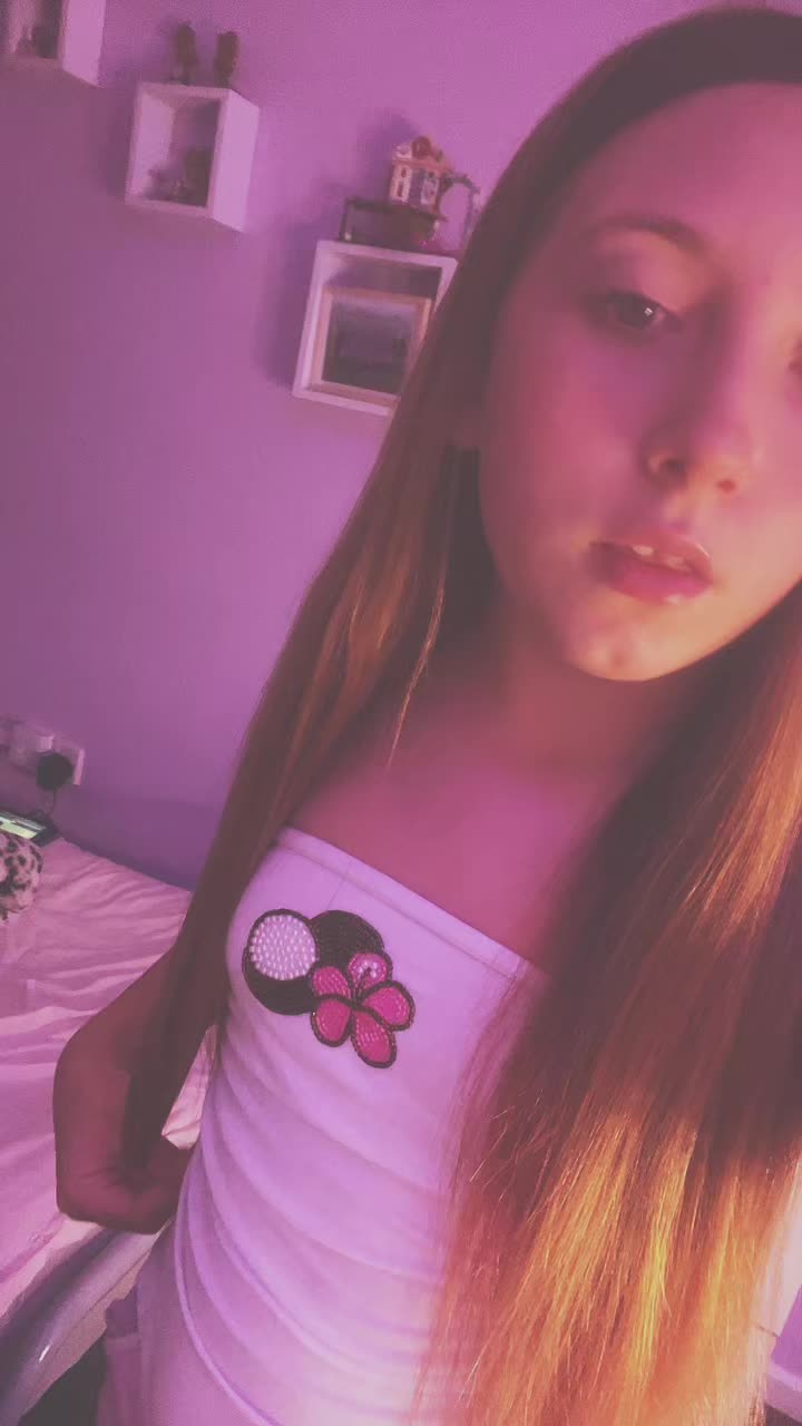 @Ella_thesmella