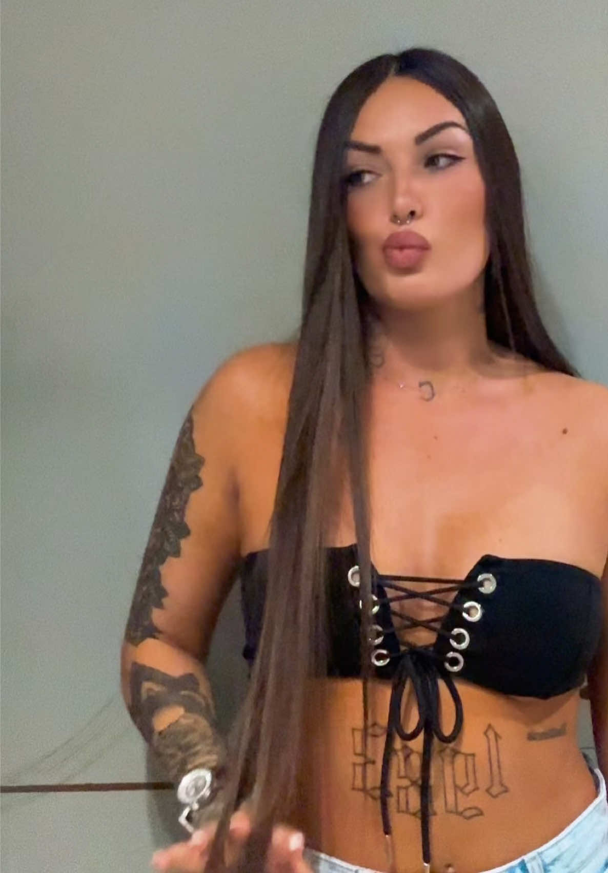 @C A R L I T A 🦋
