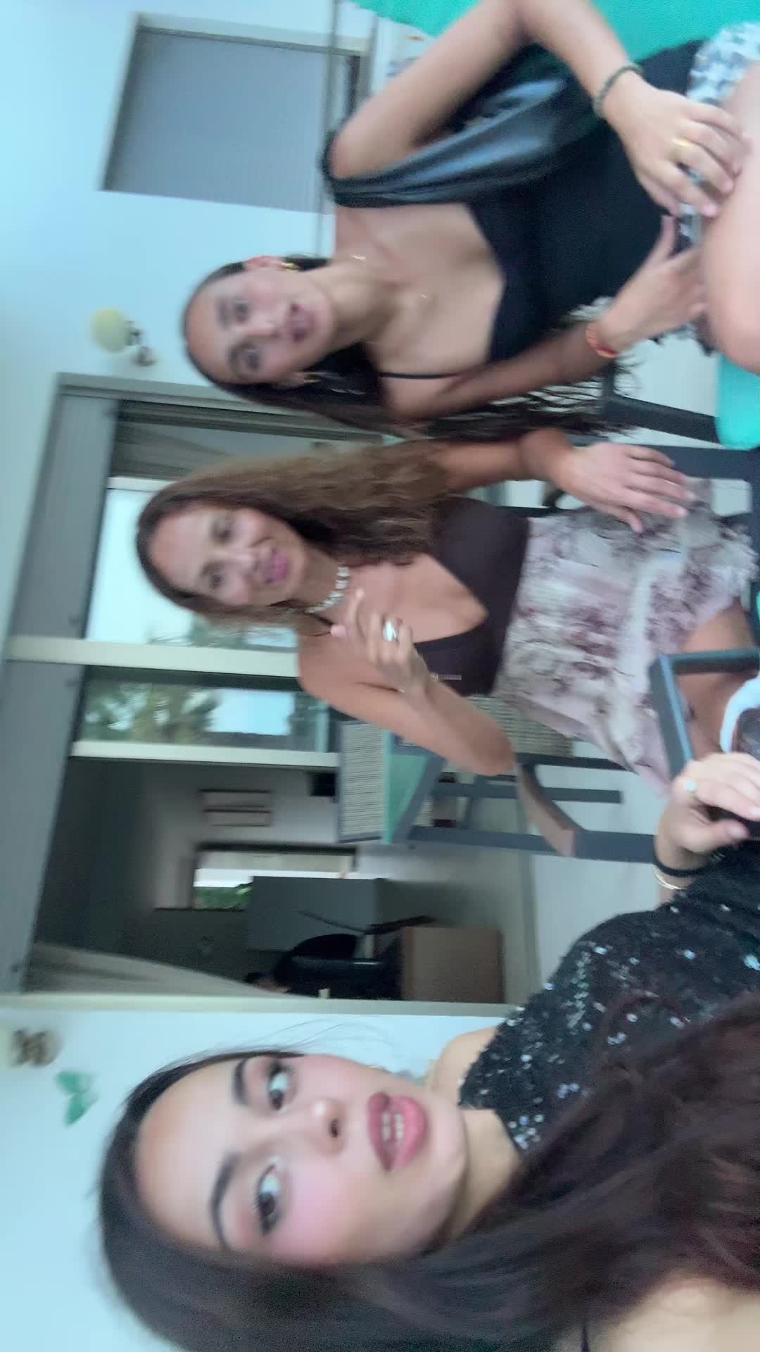 @Carlota