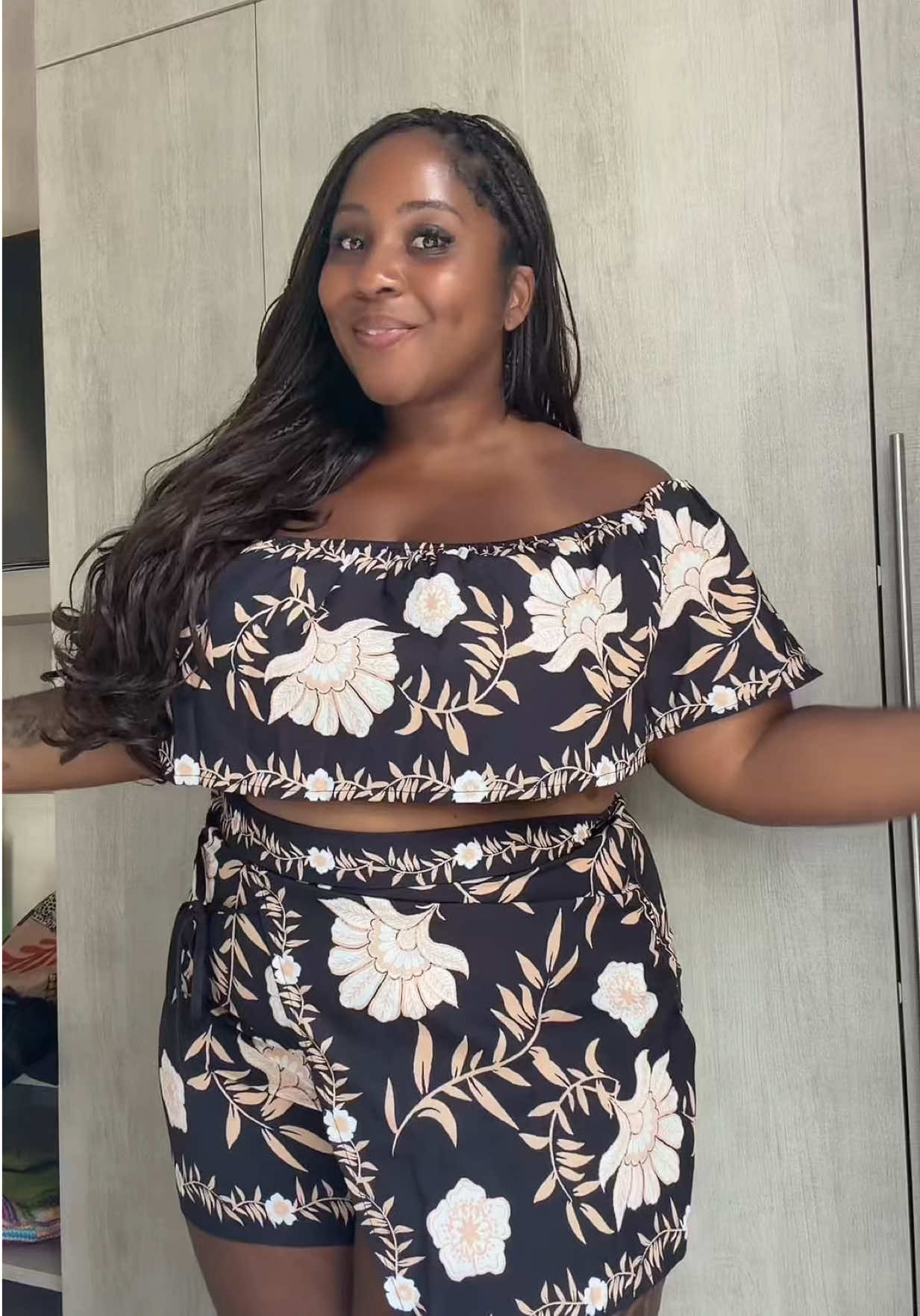 @Chae Desara | Curvy Girl Diary