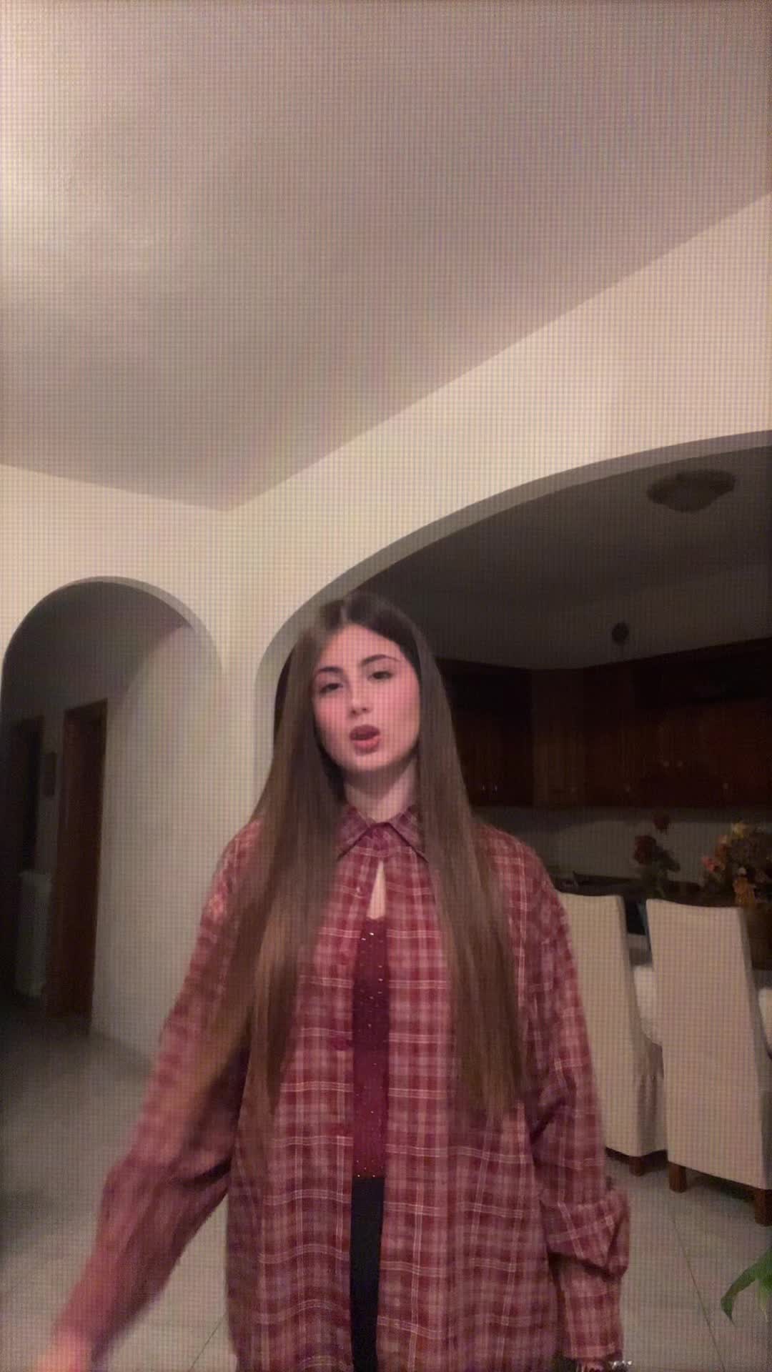 @L U C I A
