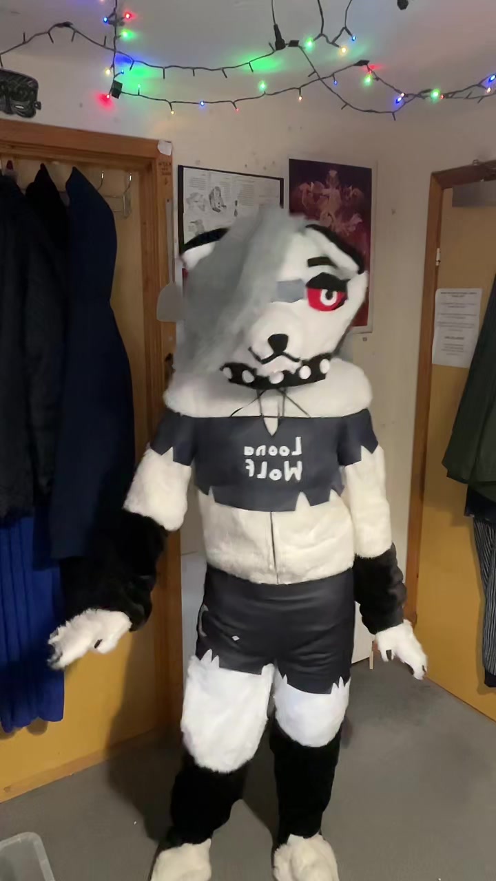 @The original Furlawise🐺🎈