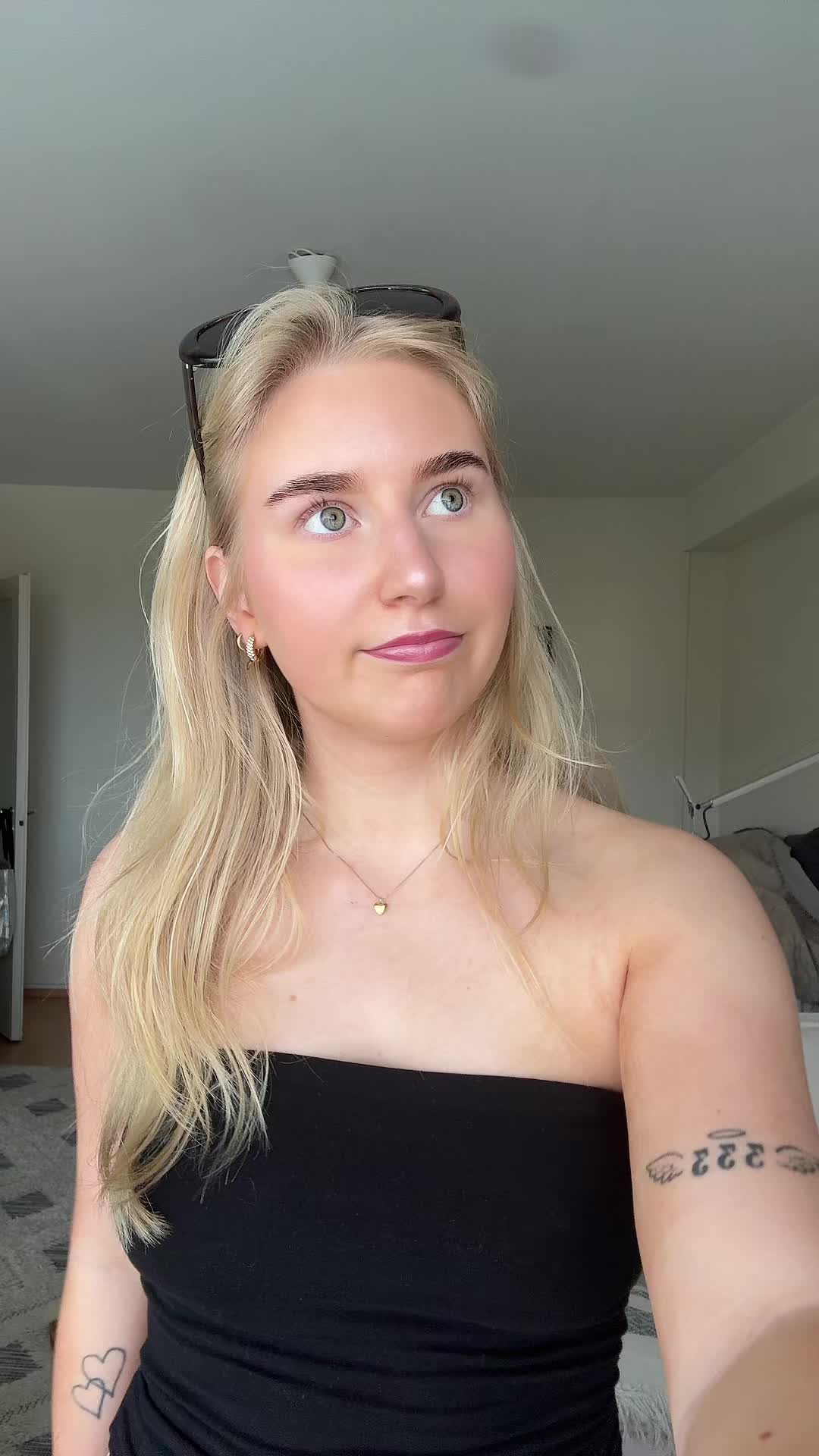 @elsajeejee