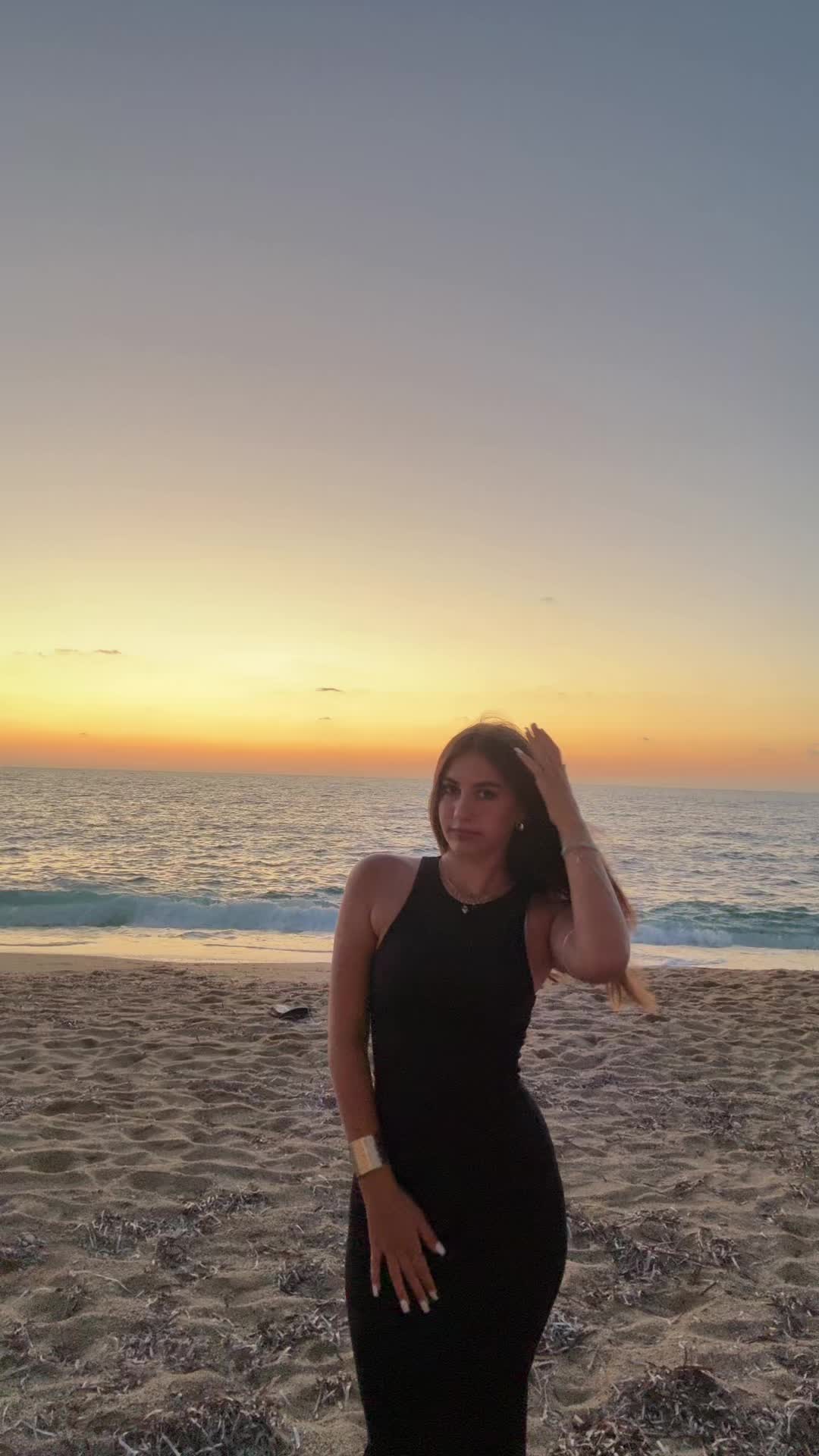 @𝒞𝒽𝒾𝒶𝓇𝒶