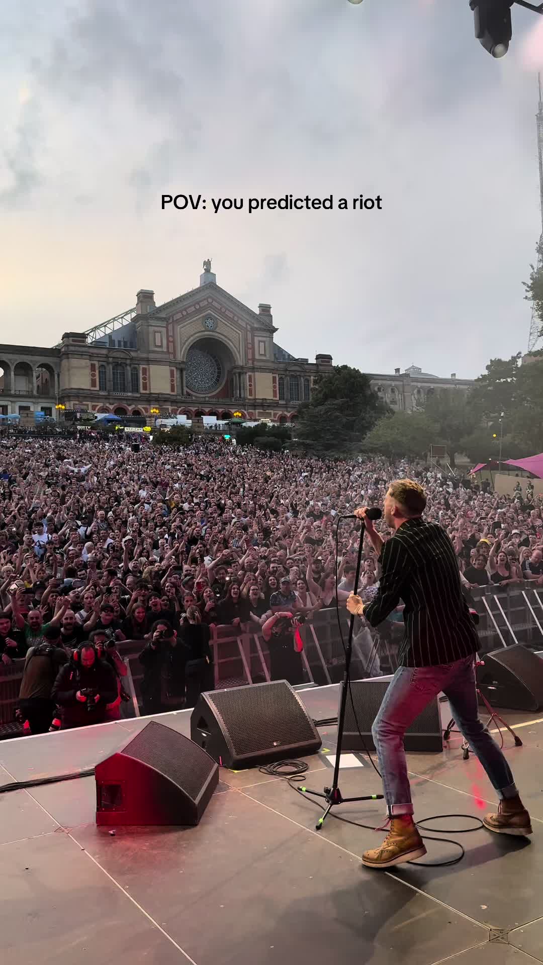 @Kaiser Chiefs