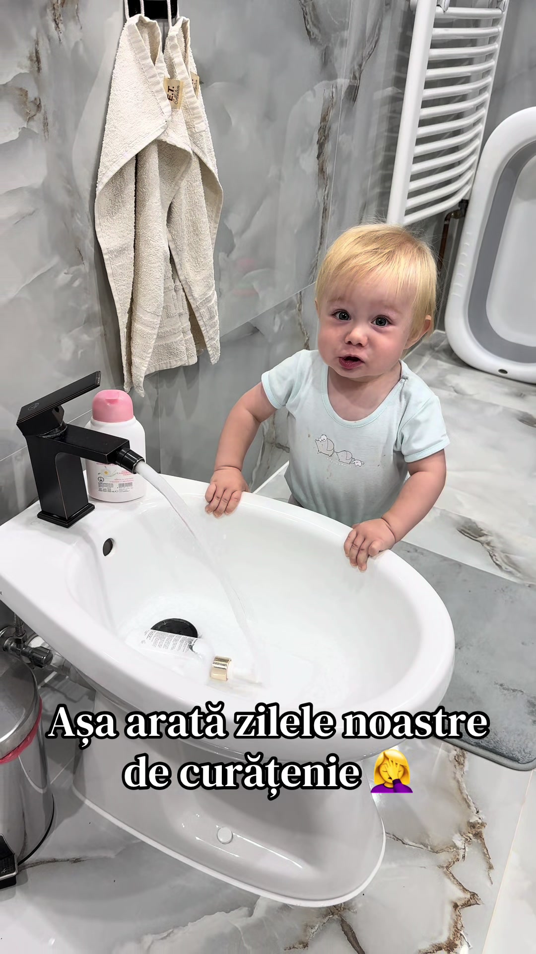 @Ella